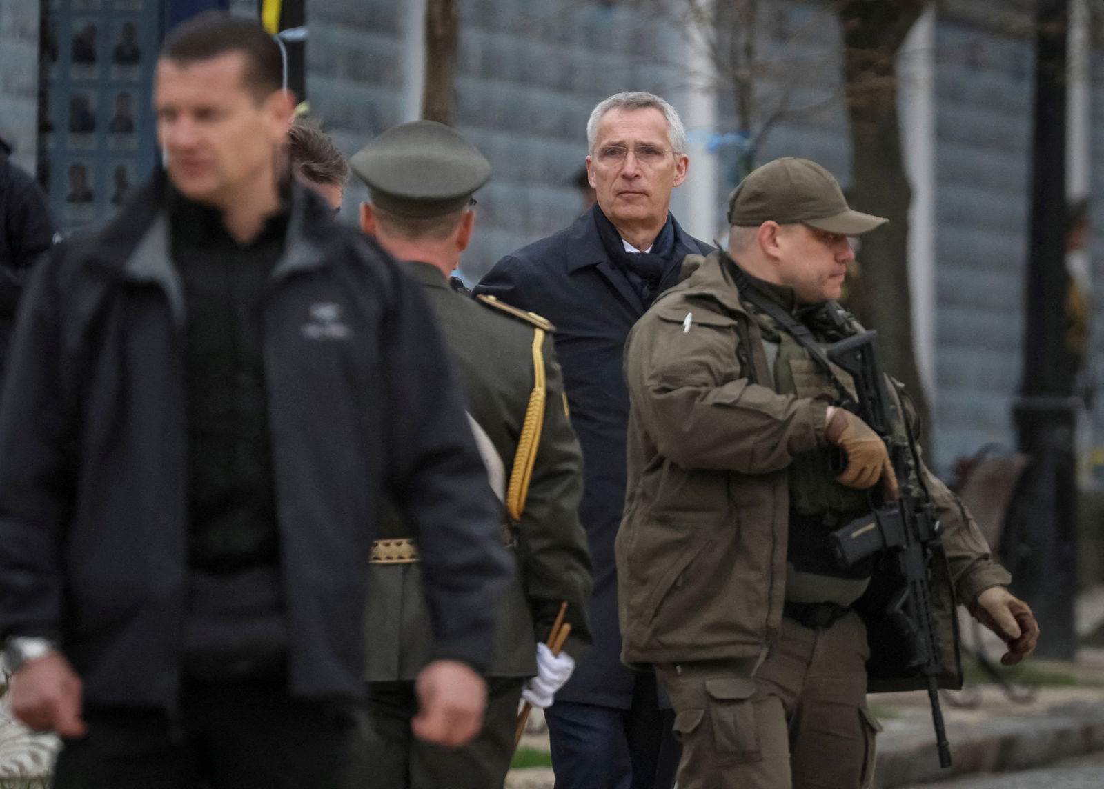 NATO Secretary-General Jens Stoltenberg visits the Wall of Remembrance to pay tribute to killed Ukrainian soldiers, amid Russia's attack on Ukraine, in Kyiv, Ukraine April 20, 2023. REUTERS/Gleb Garanich