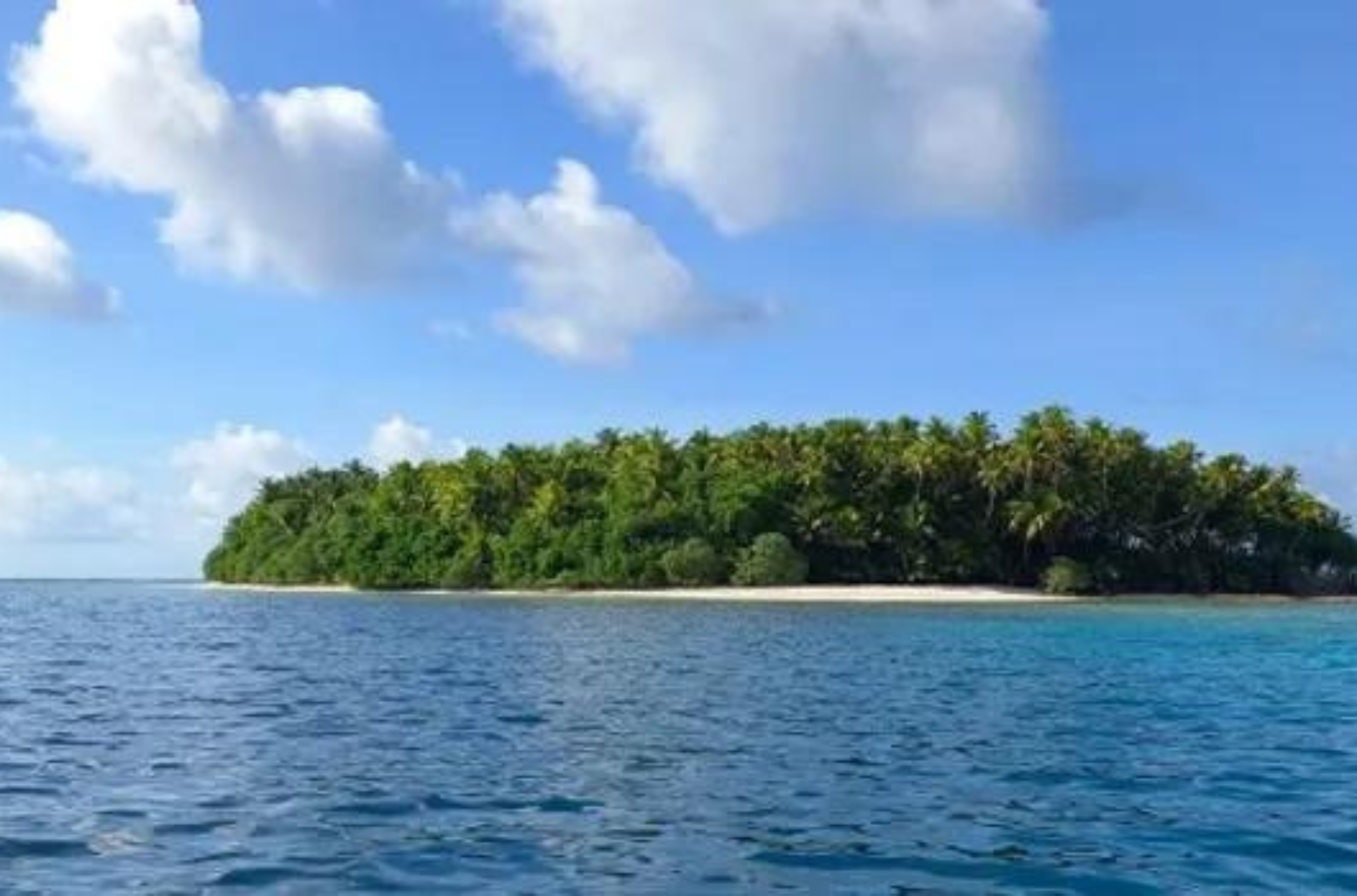  Irooj, a small islet that forms part of Majuro