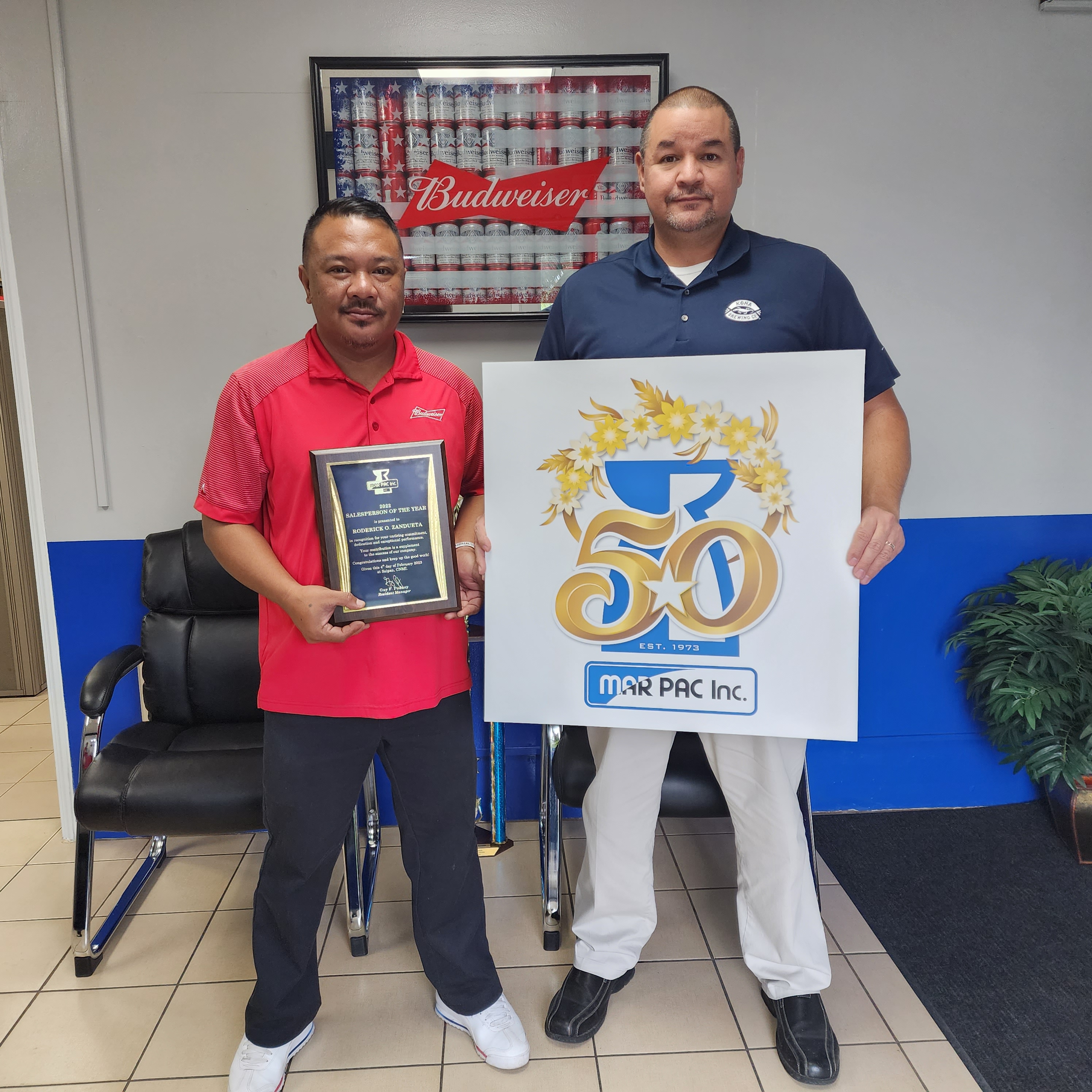 Roderick Zandueta, left, Marpac beverage on-premise sales representative, with Guy Pudney, Marpac resident manager.