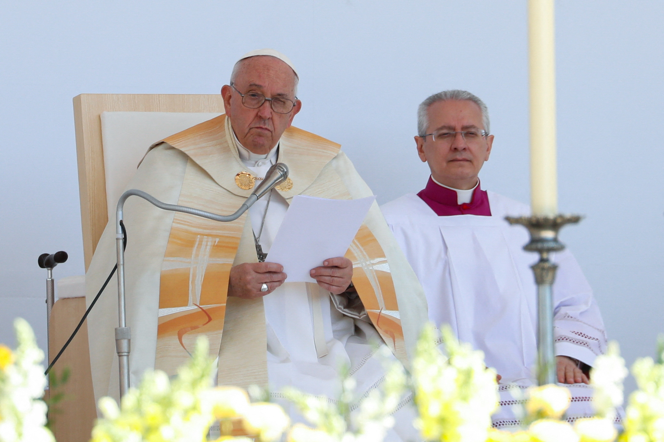 Pope Francis attends a holy mass at the Kossuth Lajos Square during his apostolic journey in Budapest, Hungary, April 30, 2023. REUTERS/Remo Casilli