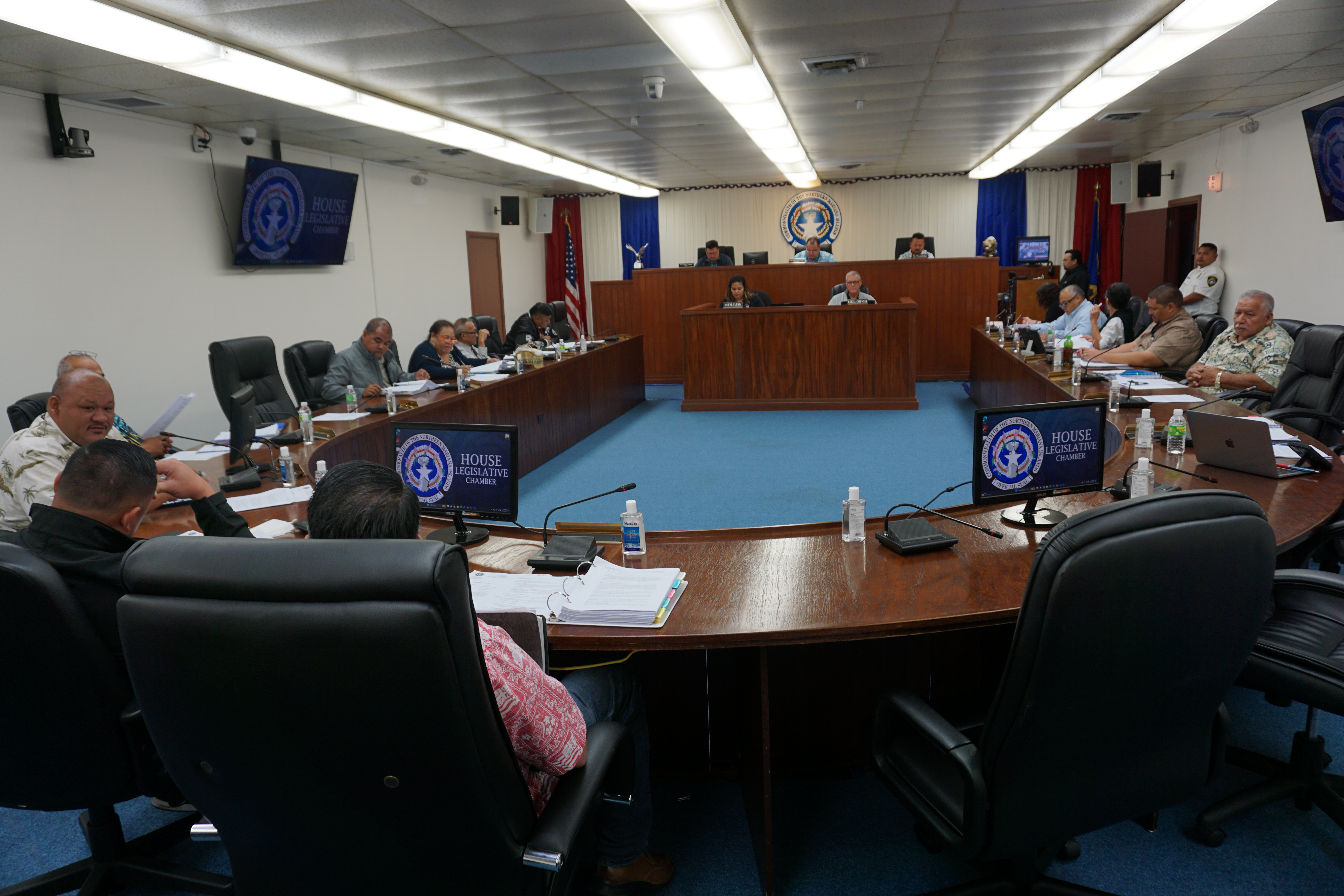 The House of Representatives holds a session on Tuesday.