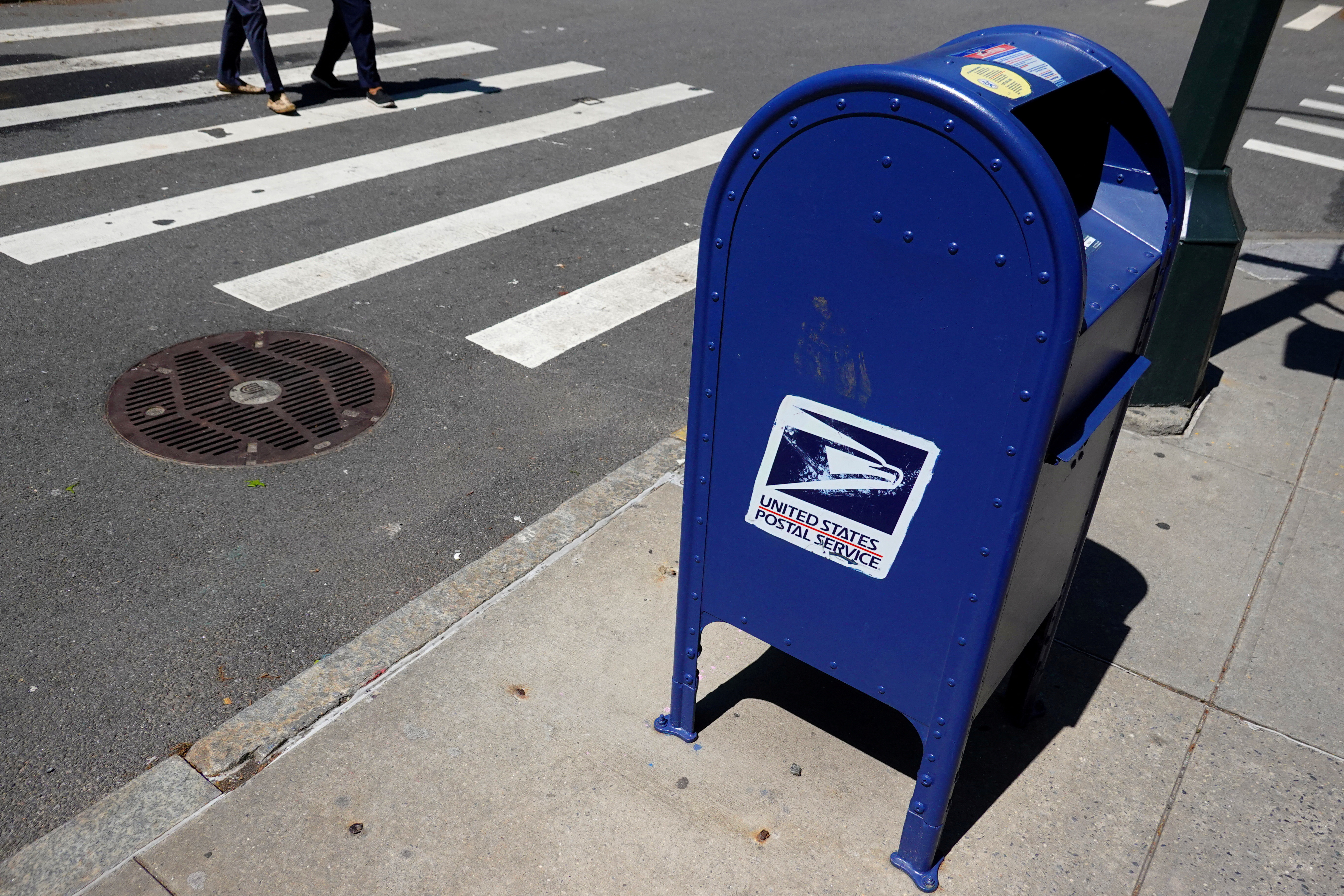 FILE PHOTO: A United States Postal Service (USPS) mailbox is seen in Manhattan, New York City, U.S., May 9, 2022. REUTERS/Andrew Kelly/File Photo
