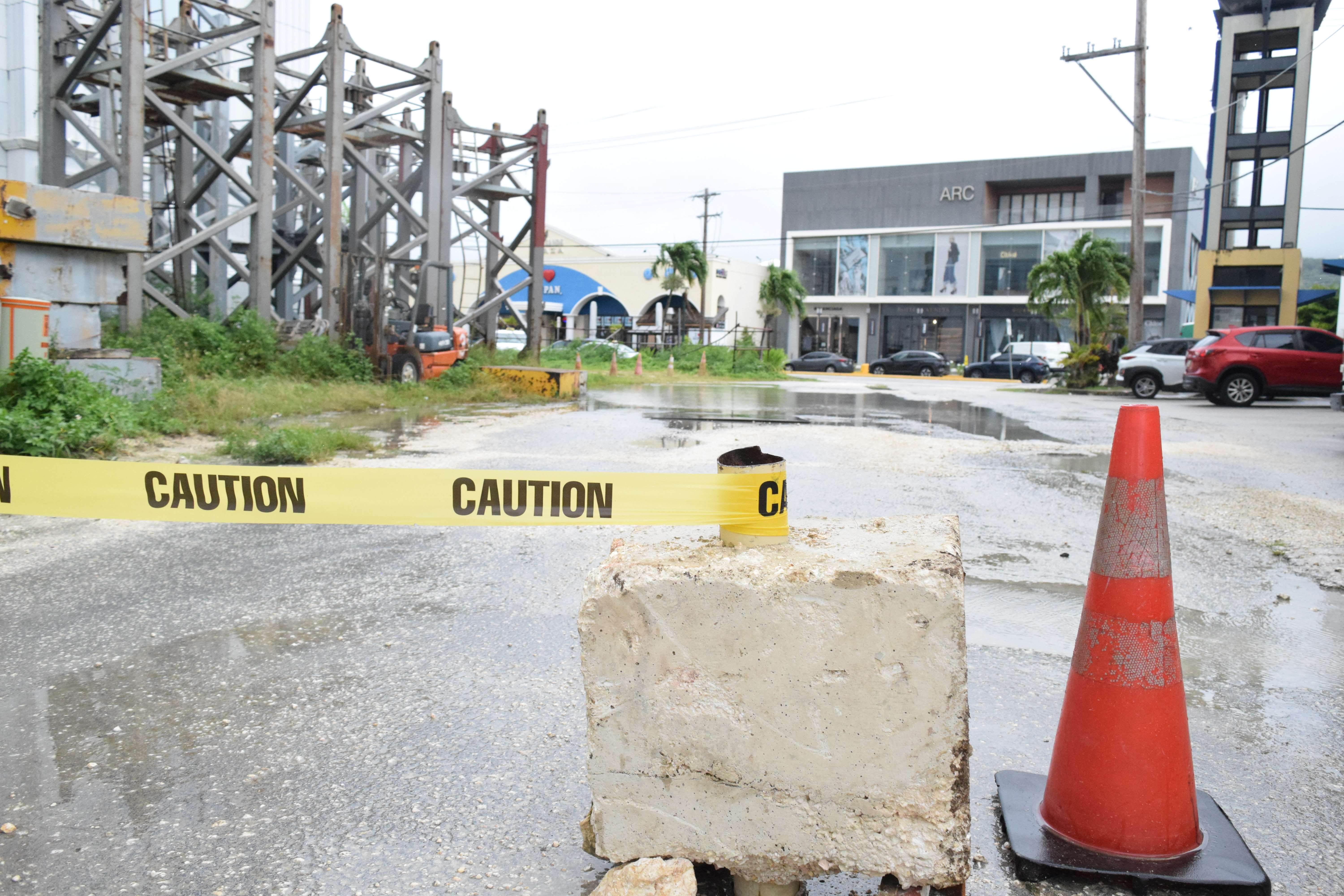 Hibiscus Lane between Imperial Pacific International and Joeten in Garapan is closed until further notice.