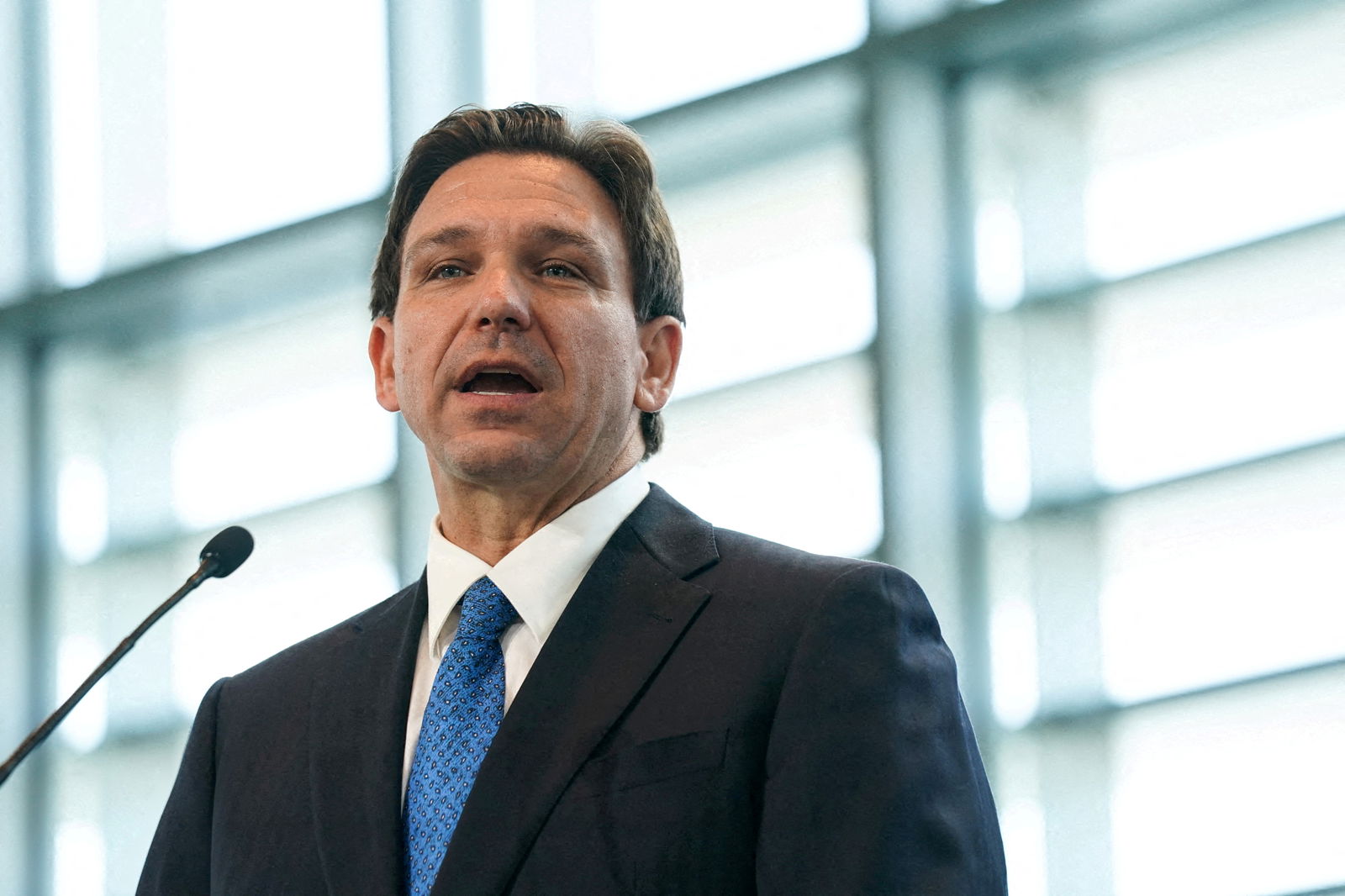 FILE PHOTO: Florida Governor Ron DeSantis delivers a speech at The Heritage Foundation's 50th anniversary Leadership Summit at Gaylord National Resort and Convention Center in National Harbor, M.D., U.S., April 21, 2023. REUTERS/Sarah Silbiger
