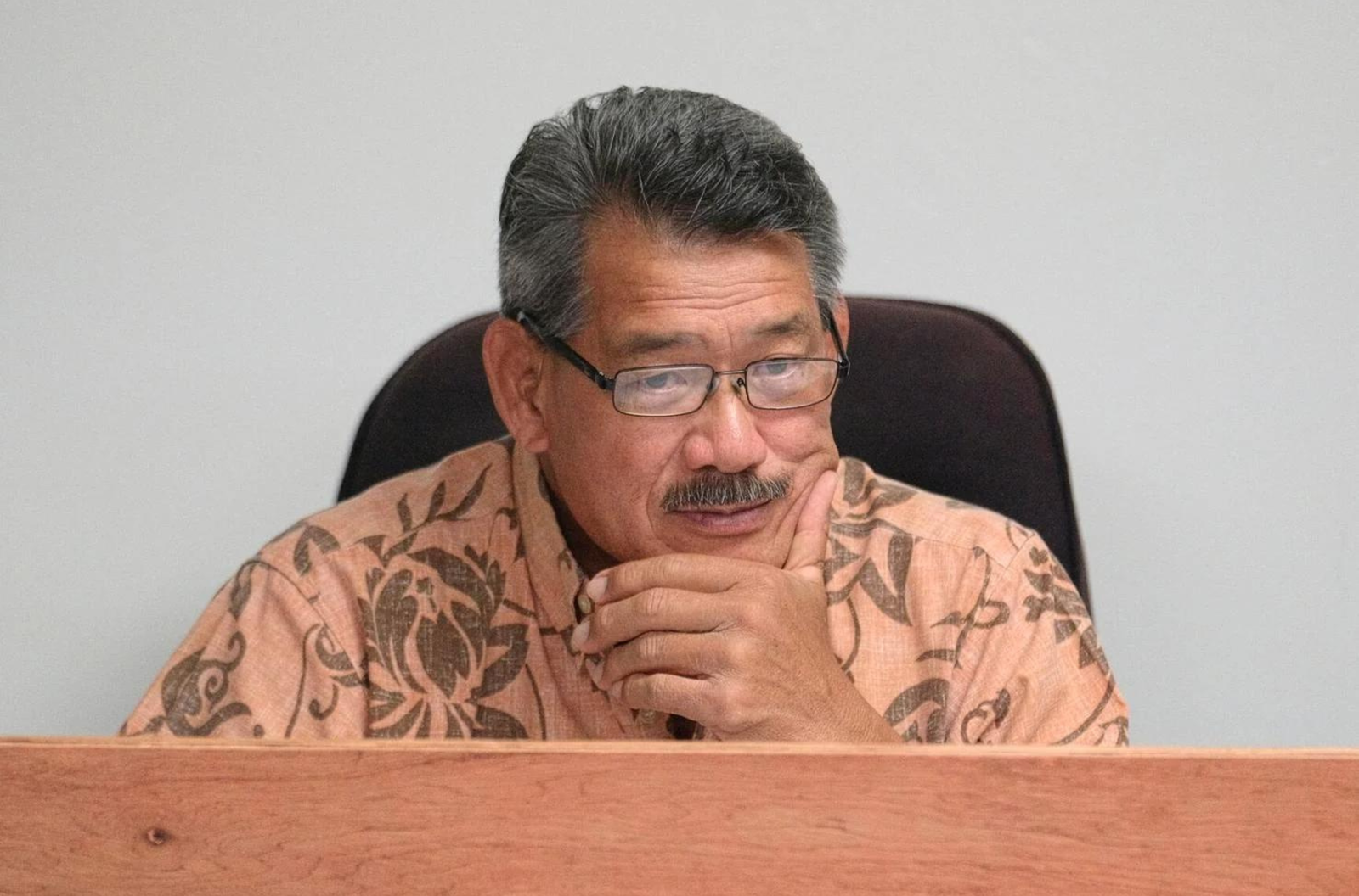 Stephen Guerrero, chair of the Guam Pardon Review Board, speaks during a meeting Thursday, April 27, 2023, at the Department of Corrections Parole Division in Hagåtña.