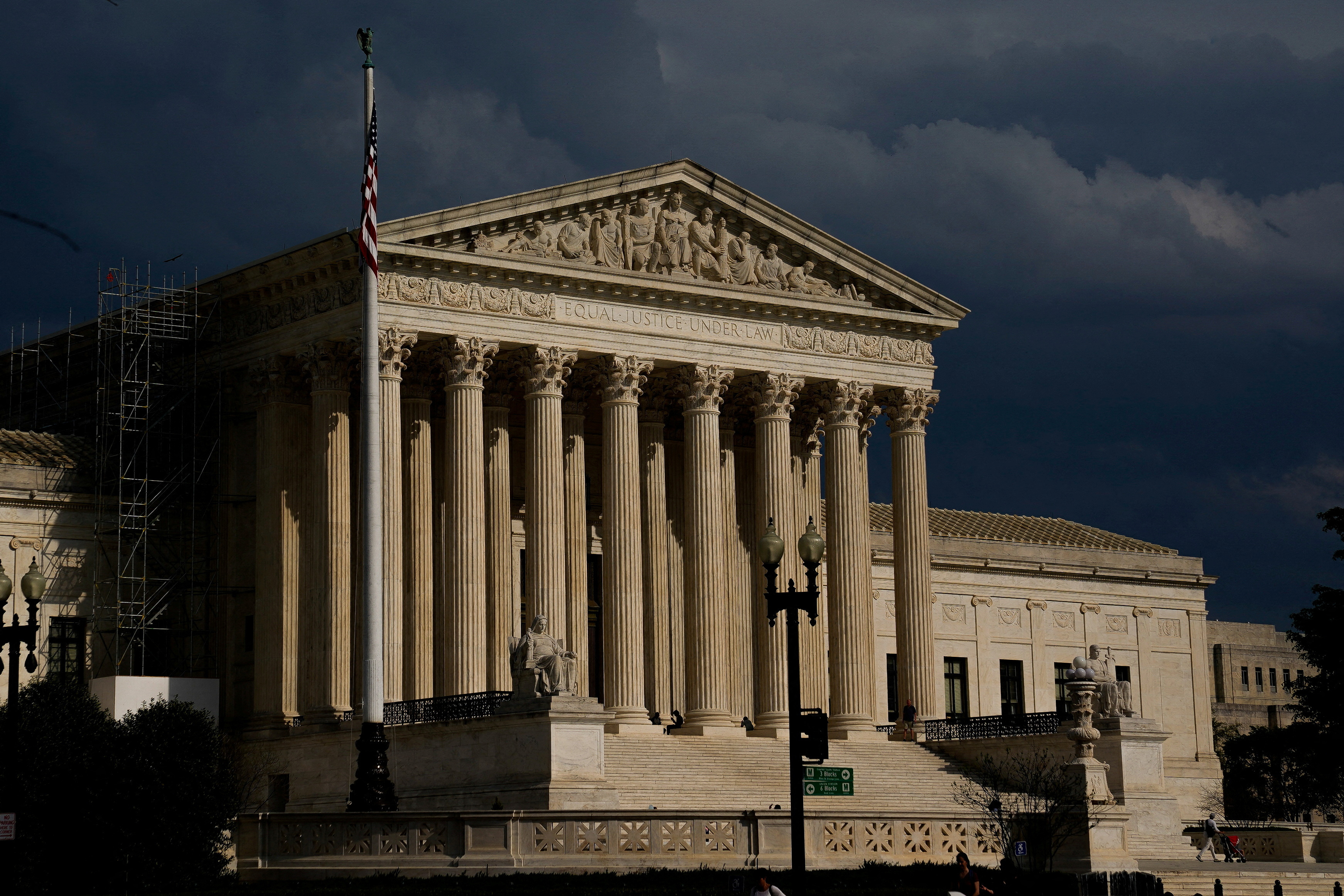 FILE PHOTO: The U.S. Supreme Court building is seen in Washington, U.S., April 6, 2023. REUTERS/Elizabeth Frantz/File Photo