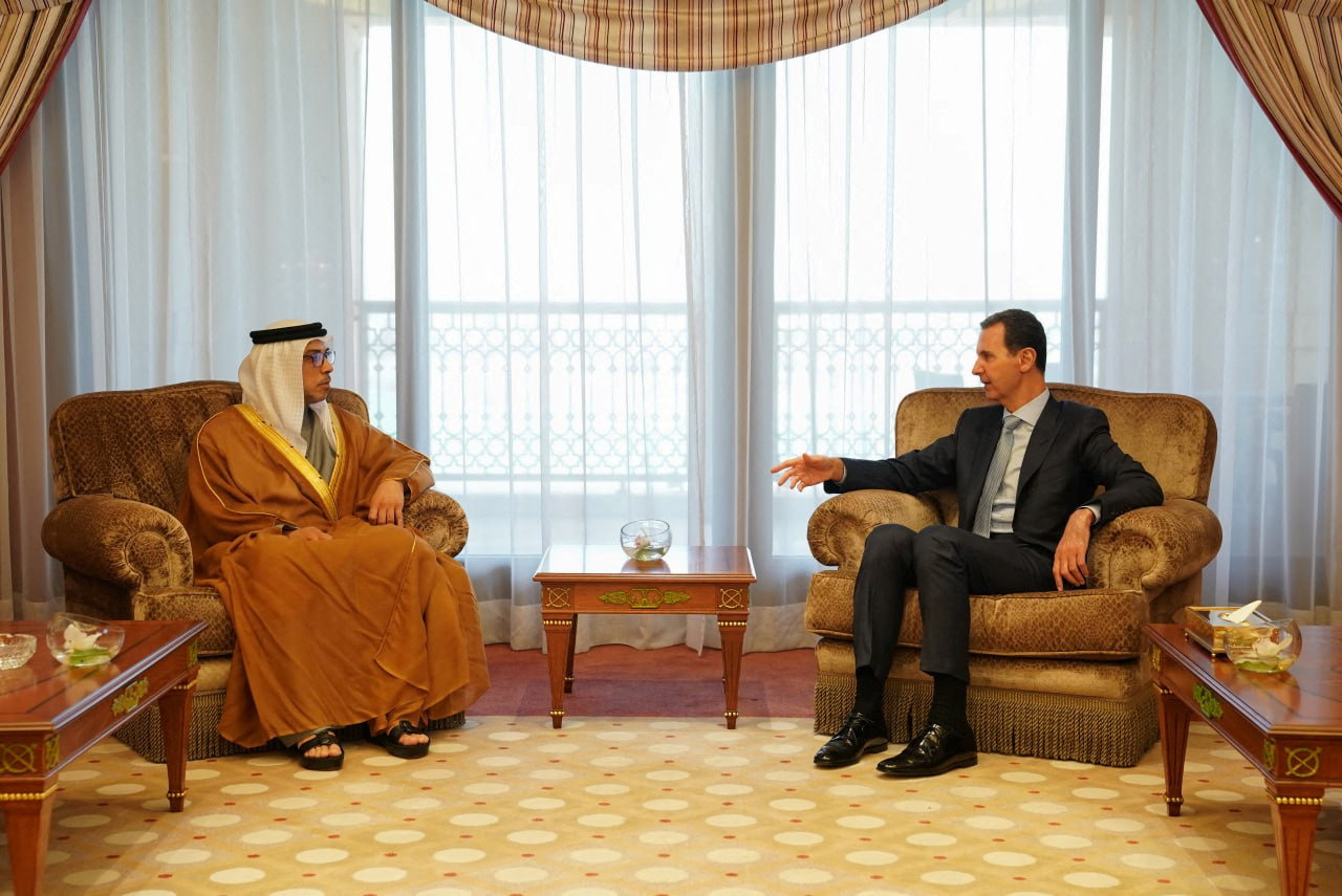 Syria's President Bashar al-Assad meets with Sheikh Mansour bin Zayed Al Nahyan, Vice President of UAE, Deputy Prime Minister and Minister of the Presidential Court, ahead of the Arab League summit, in Jeddah, Saudi Arabia, May 19, 2023. Syrian Presidency/Handout via REUTERS