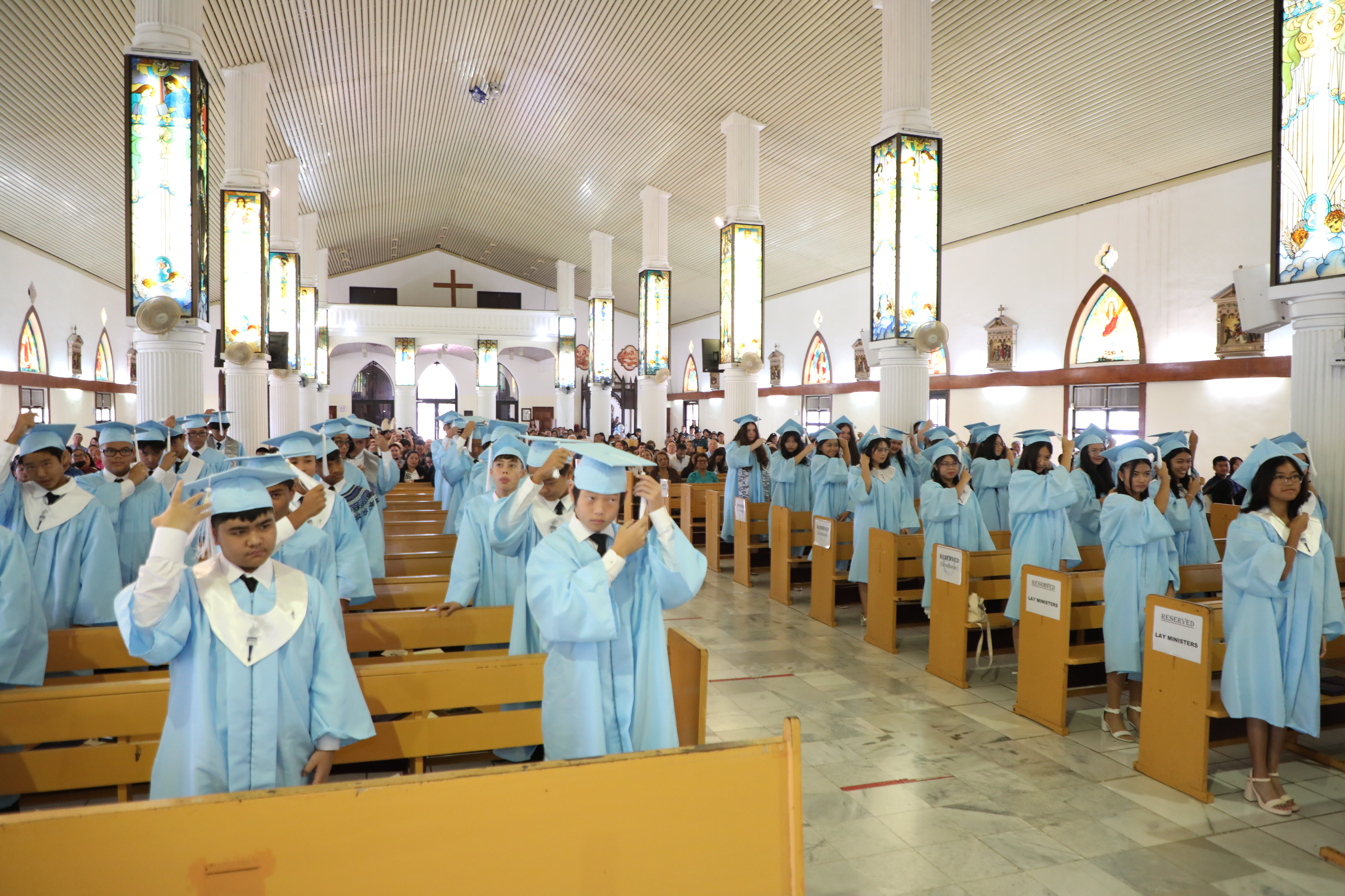 Mount Carmel School conferred 51 diplomas during a traditional commencement ceremony for the promoted eighth-grade class of 2023.