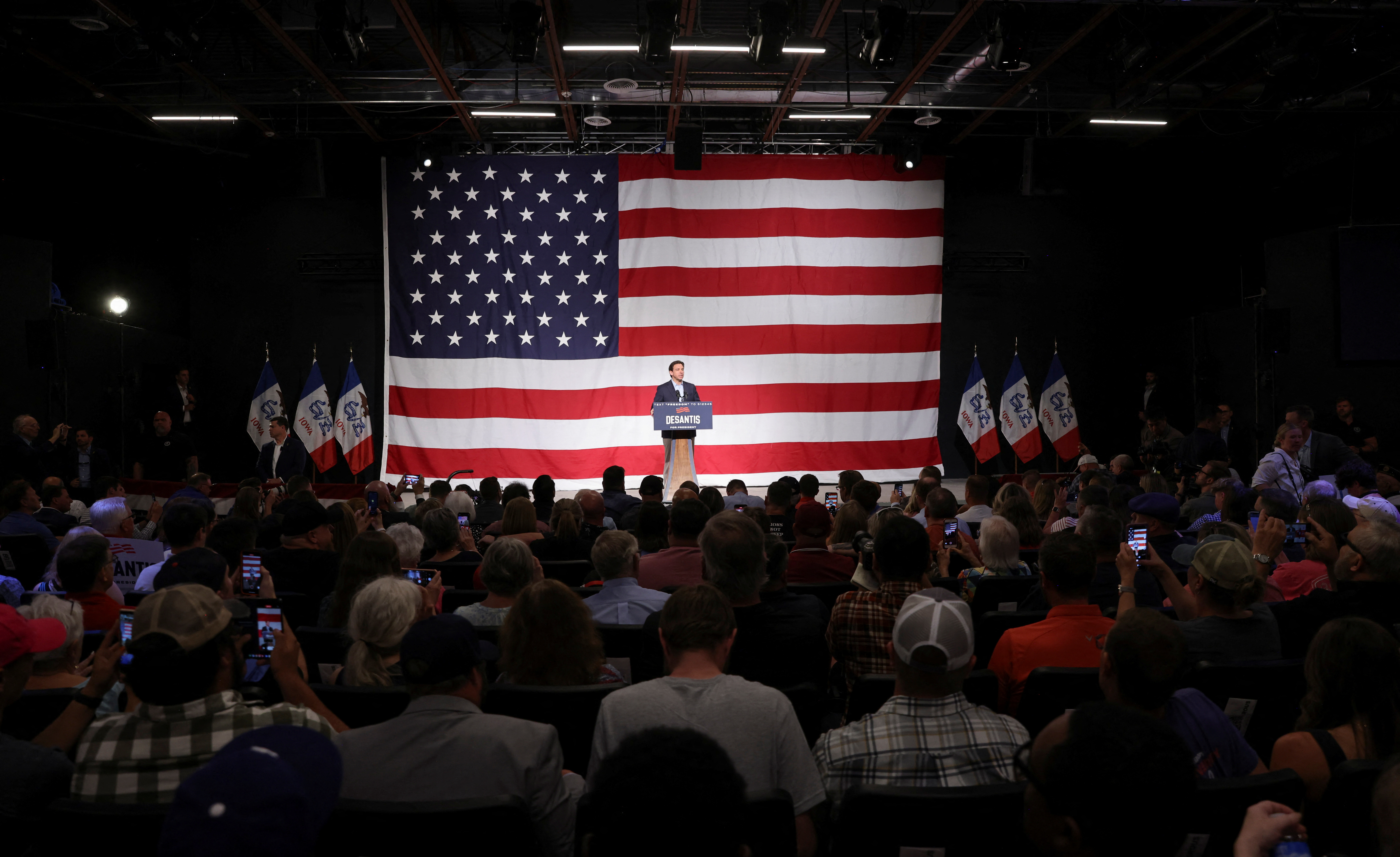 Florida Governor Ron Desantis kicks off his campaign for the 2024 Republican U.S. presidential nomination with his first official campaign event being an evening rally at the evangelical Eternity church in West Des Moines, Iowa, U.S. May 30, 2023. REUTERS/Scott Morgan