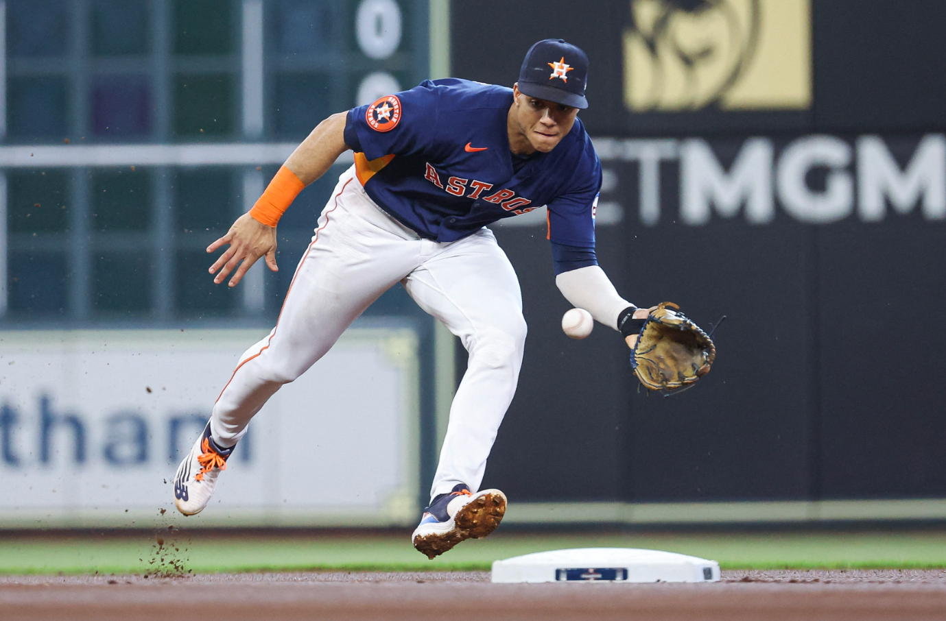 Houston Astros shortstop Jeremy Pena (3) fields a ground ball during the first inning against the New York Mets at Minute Maid Park in Houston, Texas, June 26, 2023.