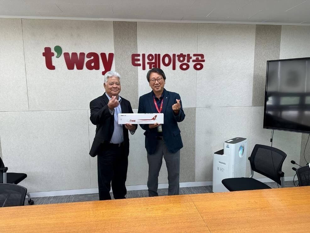 CNMI Governor Arnold A. Palacios, left, meets with T’Way Air CEO Jeong Hong Guen on June 7, 2023, in Seoul, Korea. Governor Palacios led a delegation from the Marianas in Korea to reaffirm ties with tourism partners in the top source market for tourists to island destination.