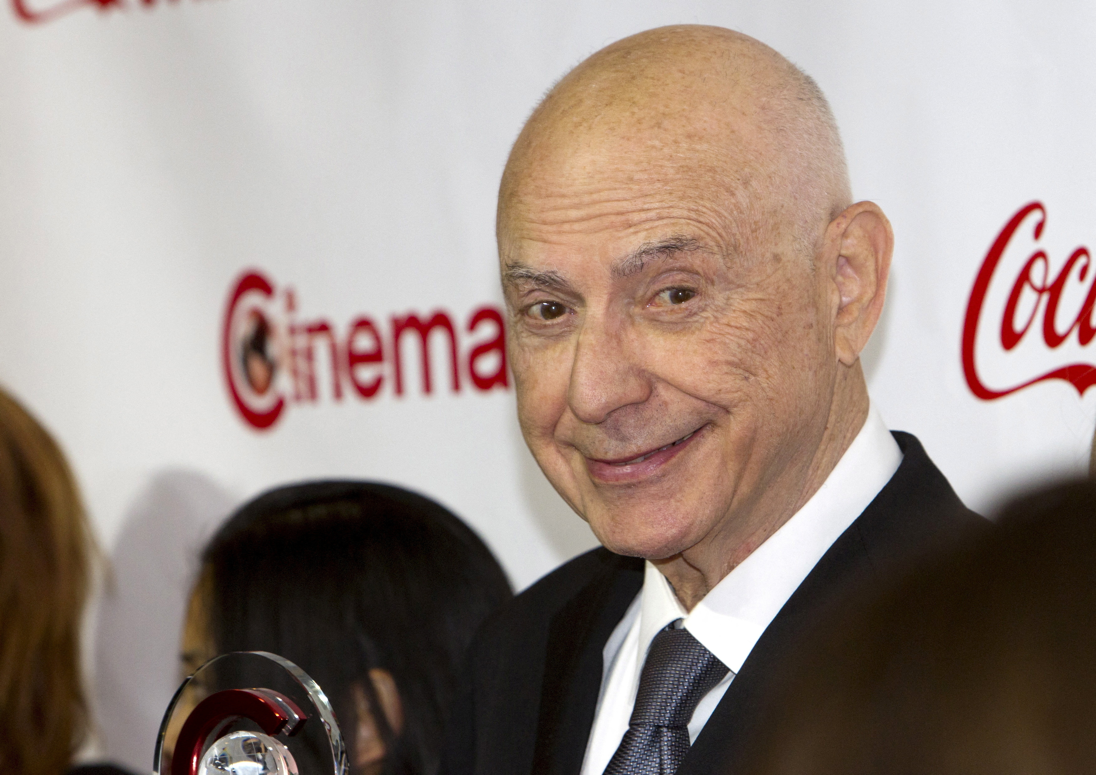 FILE PHOTO: Actor Alan Arkin poses during the CinemaCon Big Screen Achievement Awards at Caesars Palace in Las Vegas, Nevada April 23, 2015. Alan Arkin was honored with the CinemaCon Lifetime Achievement Award. CinemaCon is the official convention of the National Association of Theatre Owners. REUTERS/Steve Marcus/File Photo