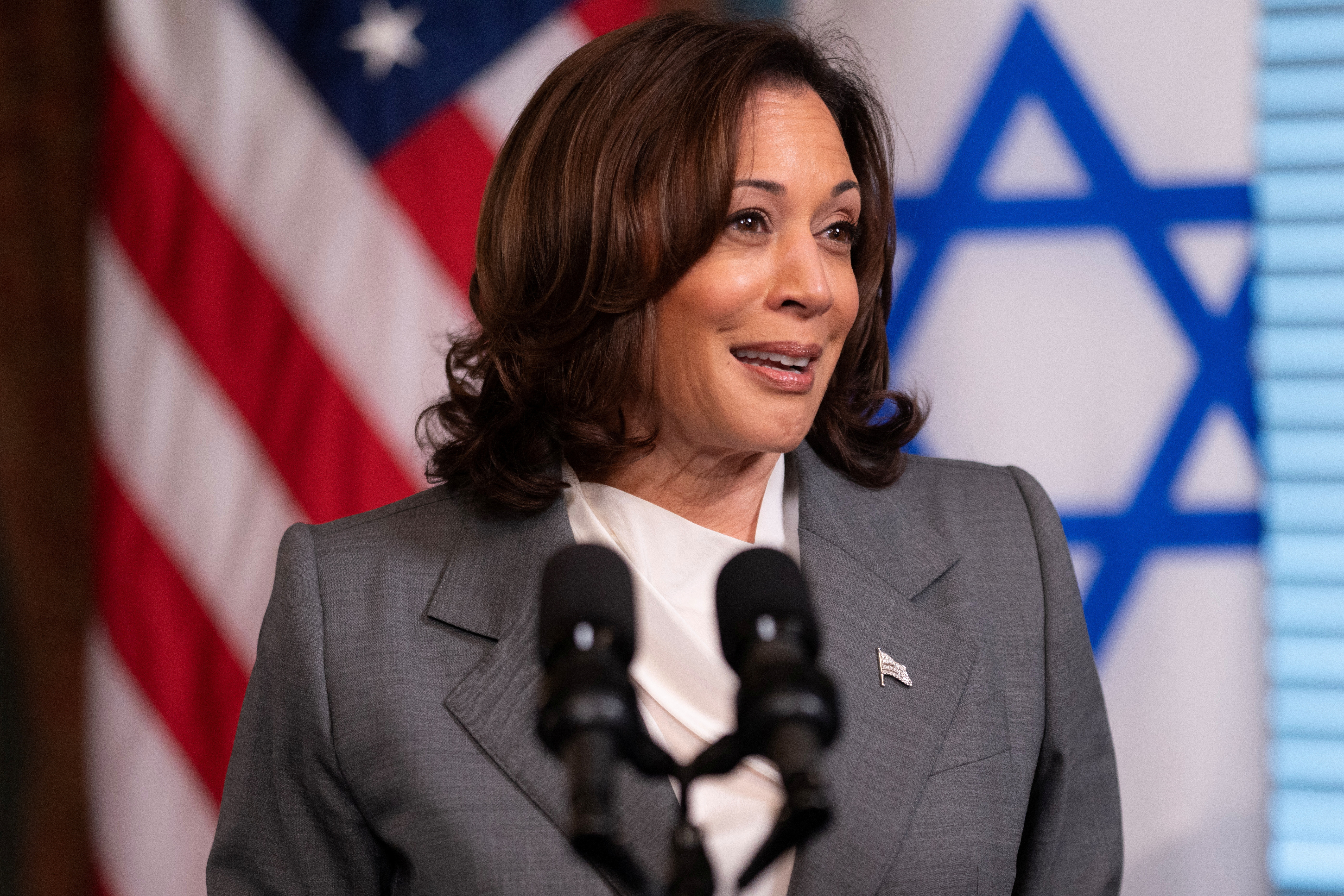 U.S. Vice President Kamala Harris meets with Israeli President Isaac Herzog (not pictured) in her ceremonial offices at the Eisenhower Executive Office Building in Washington, U.S., July 19, 2023. REUTERS/Nathan Howard/File Photo