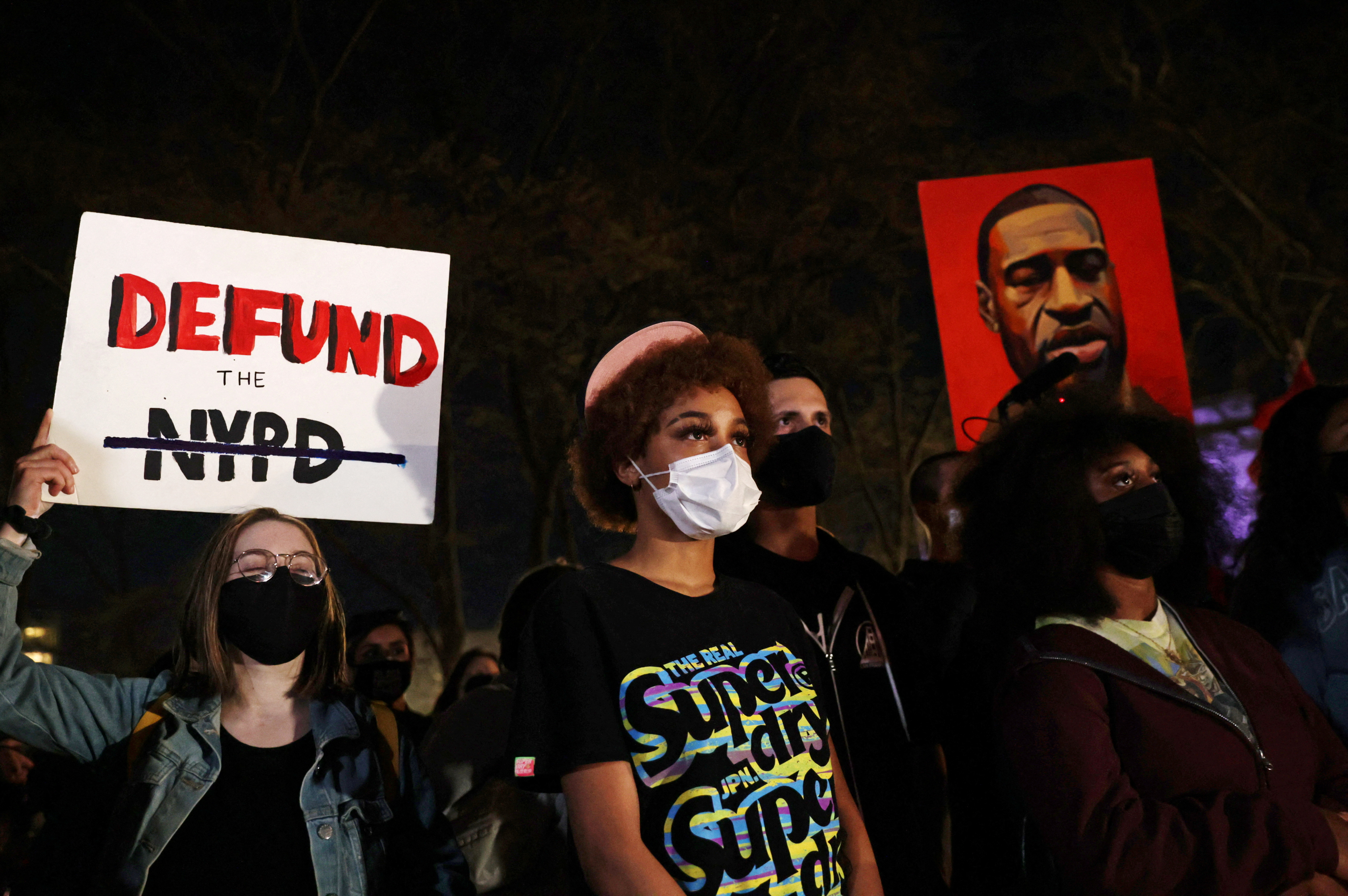 Protesters march following the verdict in the trial of former Minneapolis police officer Derek Chauvin, found guilty of the death of George Floyd, in Brooklyn, New York City, New York, U.S., April 20, 2021. REUTERS/Jeenah Moon/File Photo