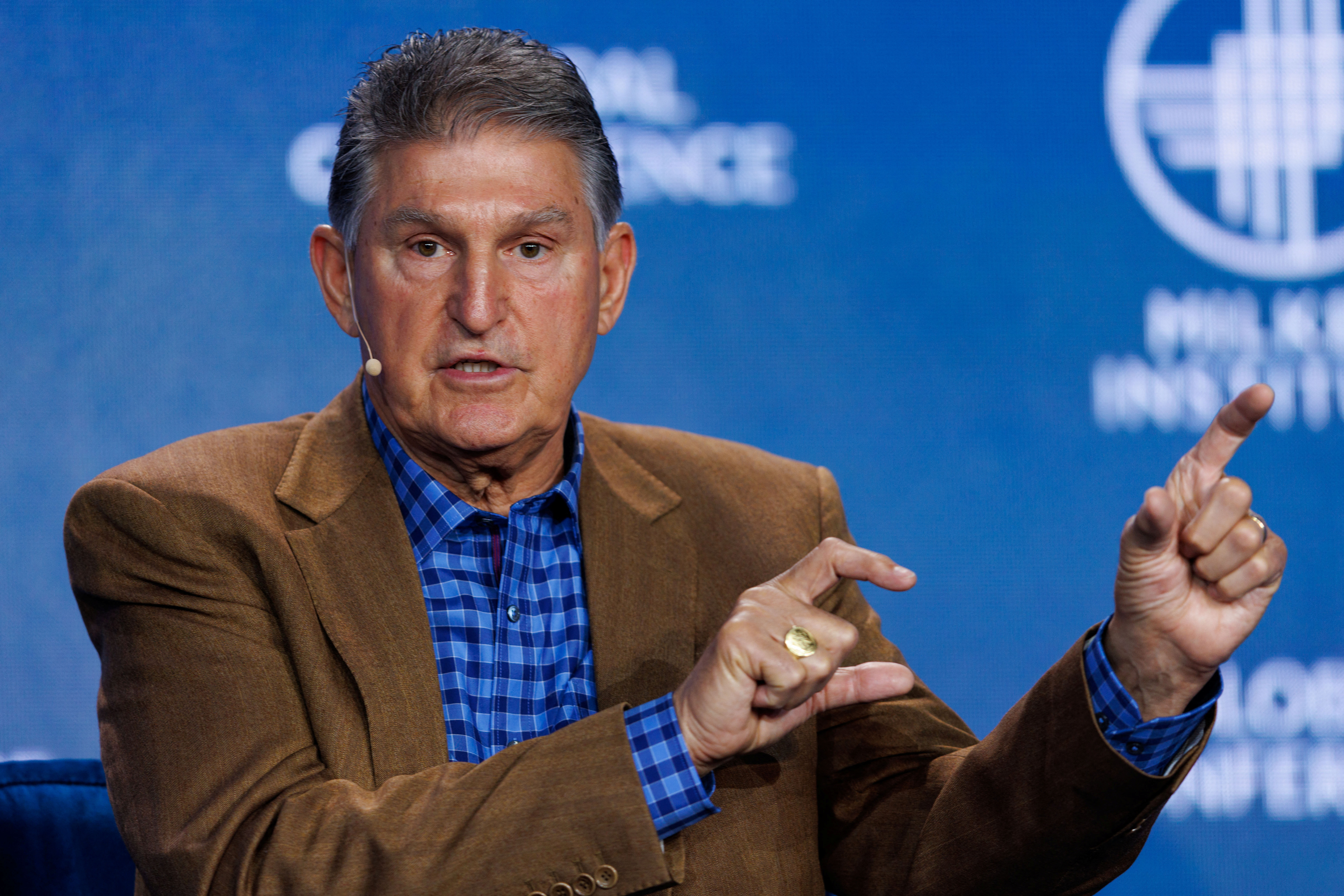 U.S. Senator Joe Manchin (D-WV) speaks at the 2023 Milken Institute Global Conference in Beverly Hills, California, U.S., May 1, 2023. REUTERS/Mike Blake/ File Photo