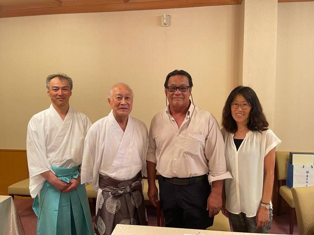 Saipan Mayor RB Camacho poses with High Priest Takeshi Katori of the Katori Jingu Shrine and shrine group members in Katori City.