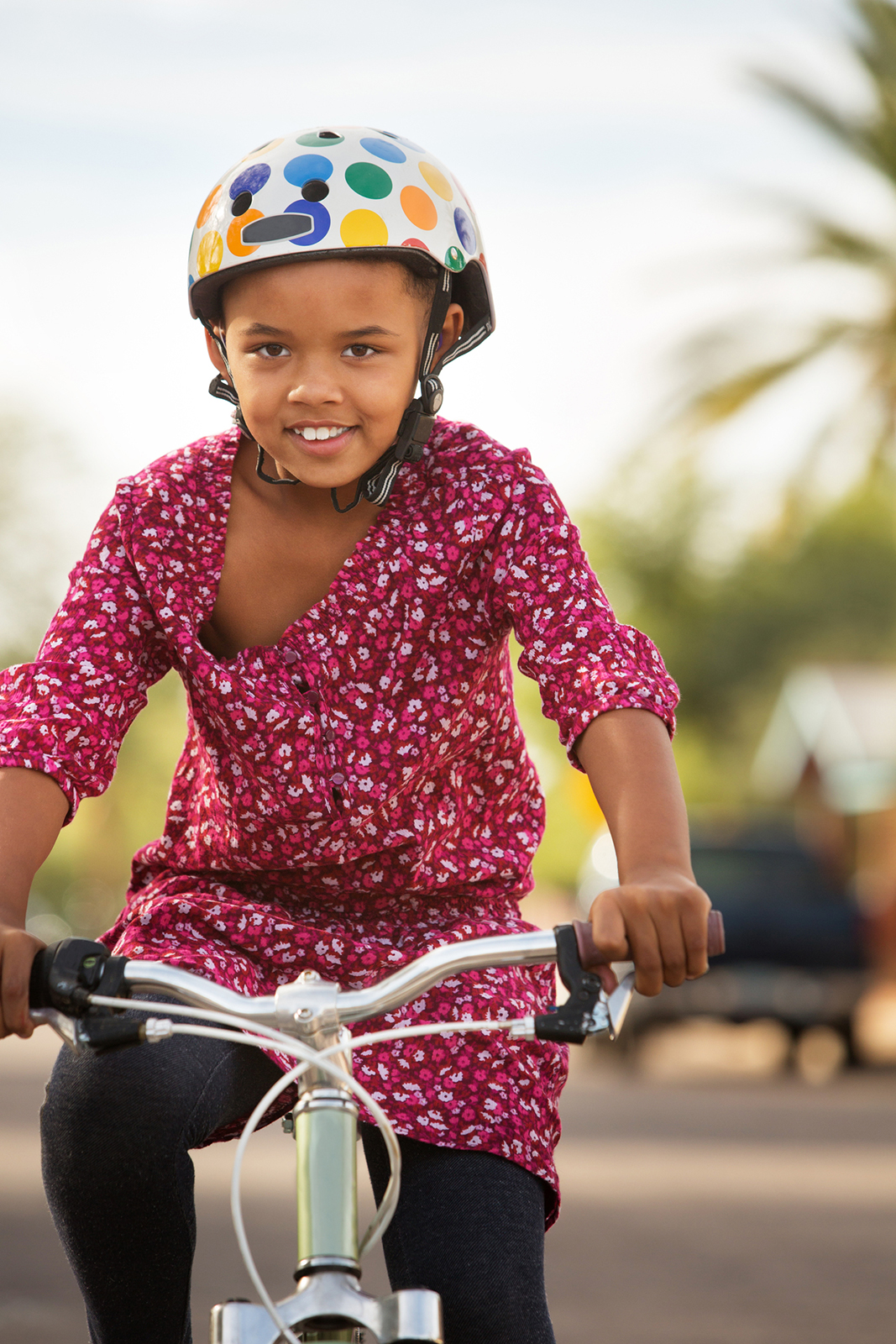 Everyone can reduce the risk of head and brain injuries in the event of a crash by wearing a bike helmet. (Dreamstime/TNS)