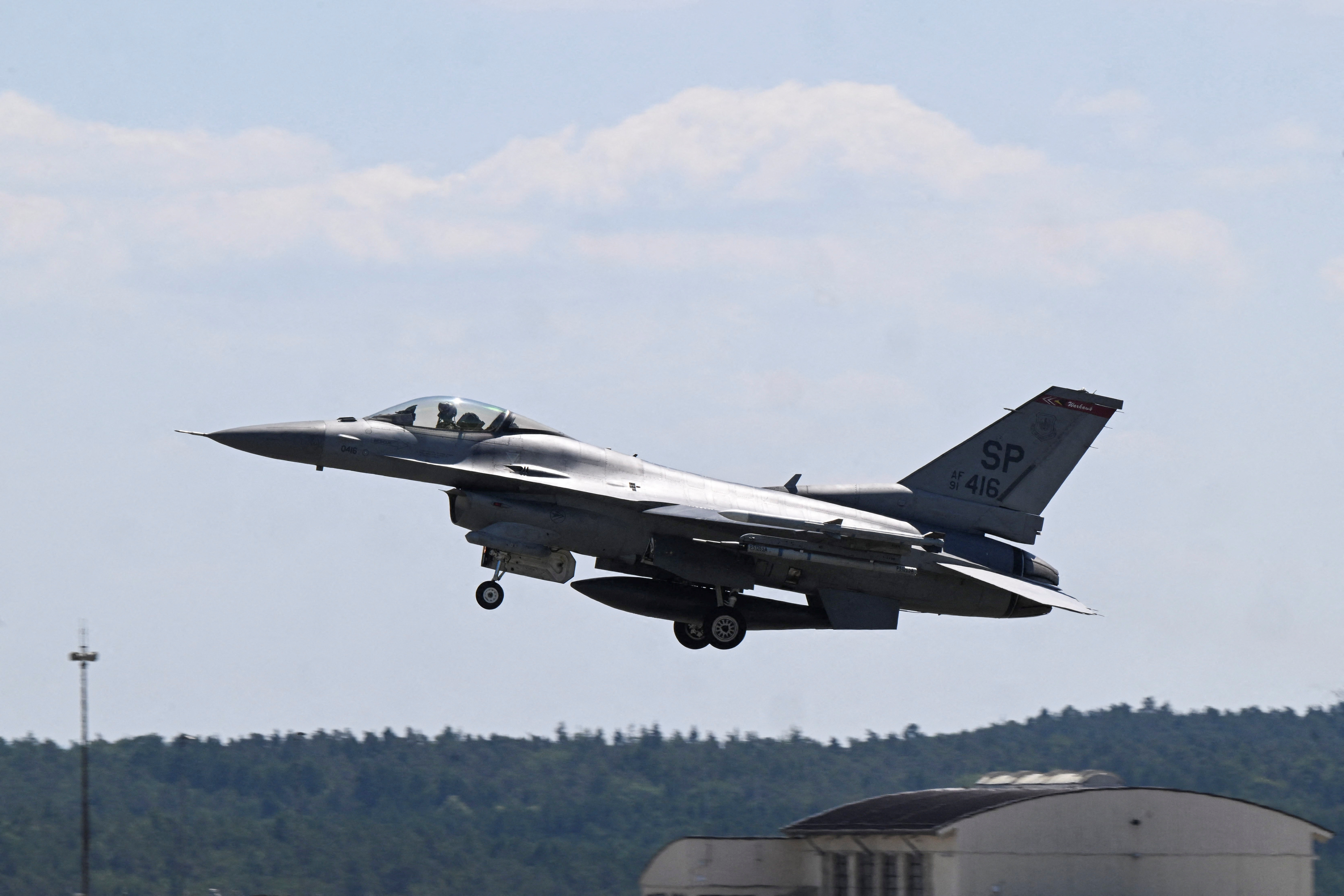A F-16 fighter jet takes off during a media day of NATO's "Air Defender 23" military exercise at Spangdahlem U.S. Air Base near the German-Belgian border in Spangdahlem, Germany June 14, 2023. REUTERS/Jana Rodenbusch/File Photo