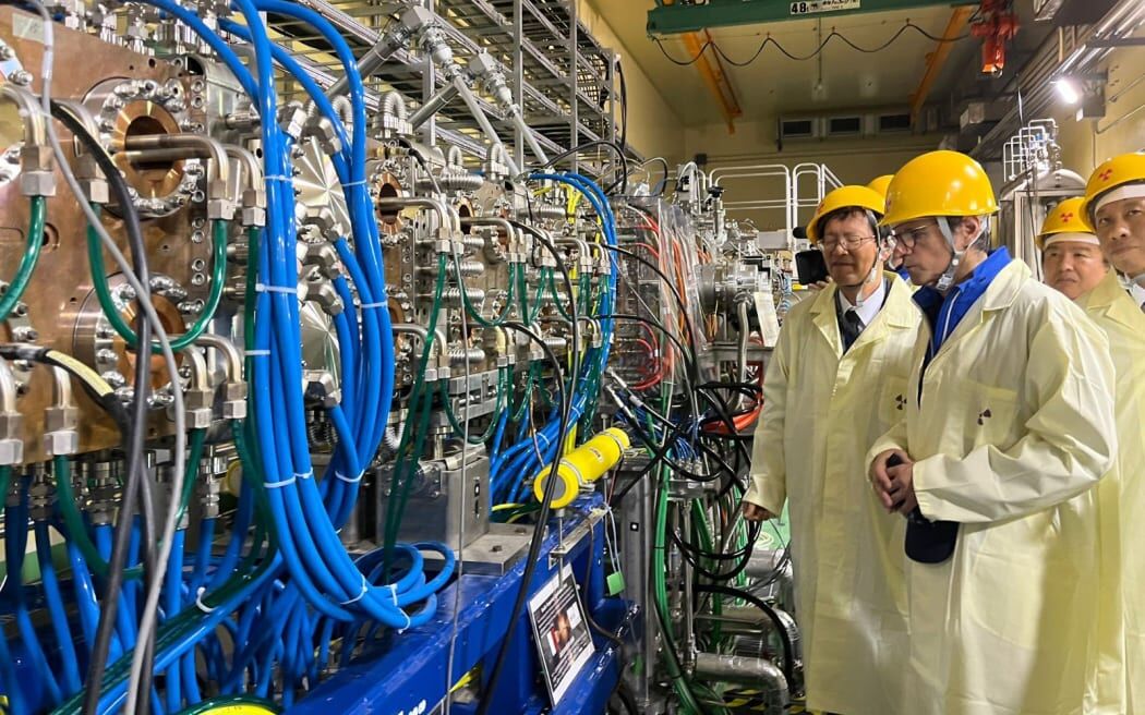 Rafael Mariano Grossi in Japan to present IAEA report to TEPCO in 2023.