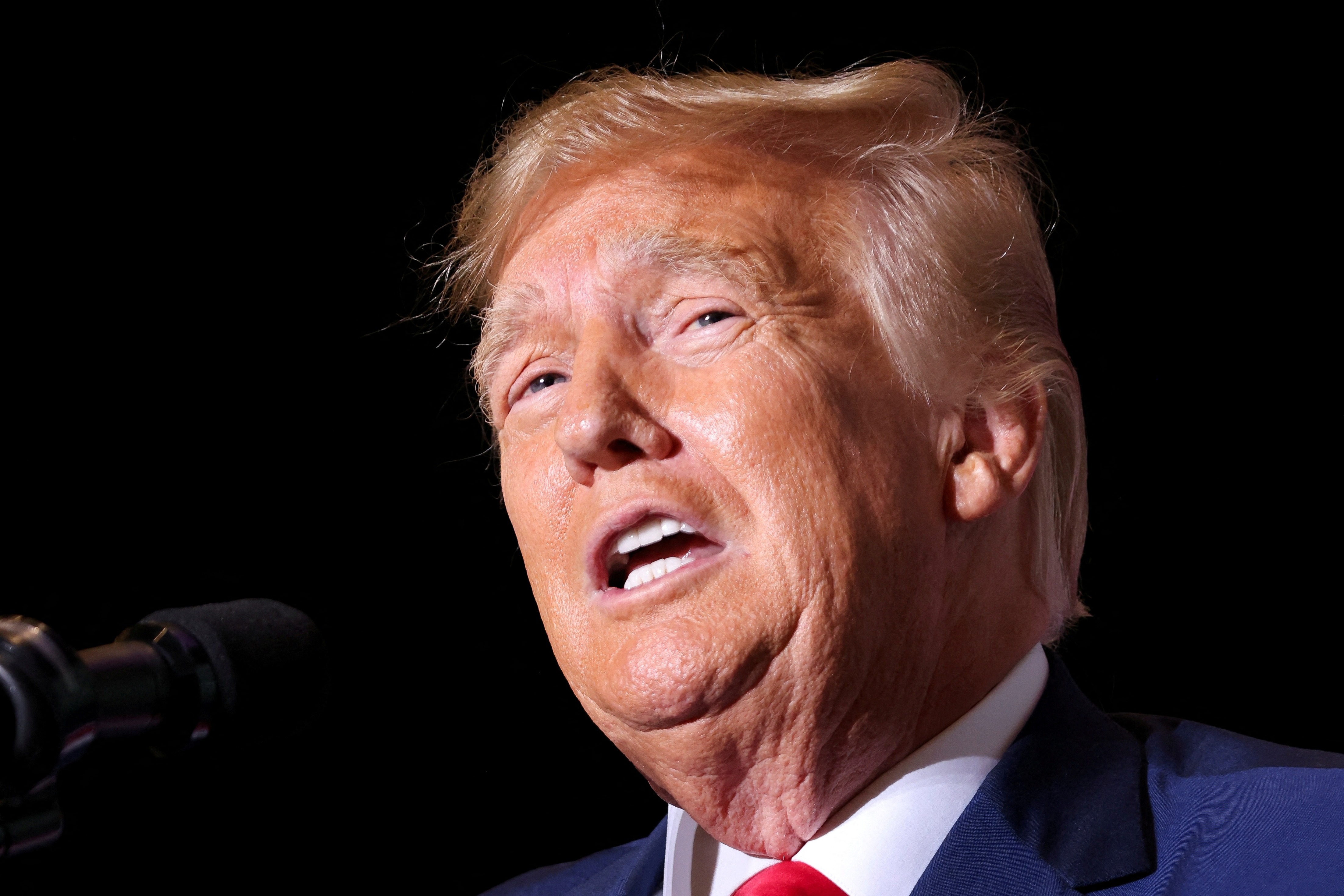 Former U.S. President and Republican presidential candidate Donald Trump speaks at a campaign event in Council Bluffs, Iowa, U.S., July 7, 2023. REUTERS/Scott Morgan/File Photo