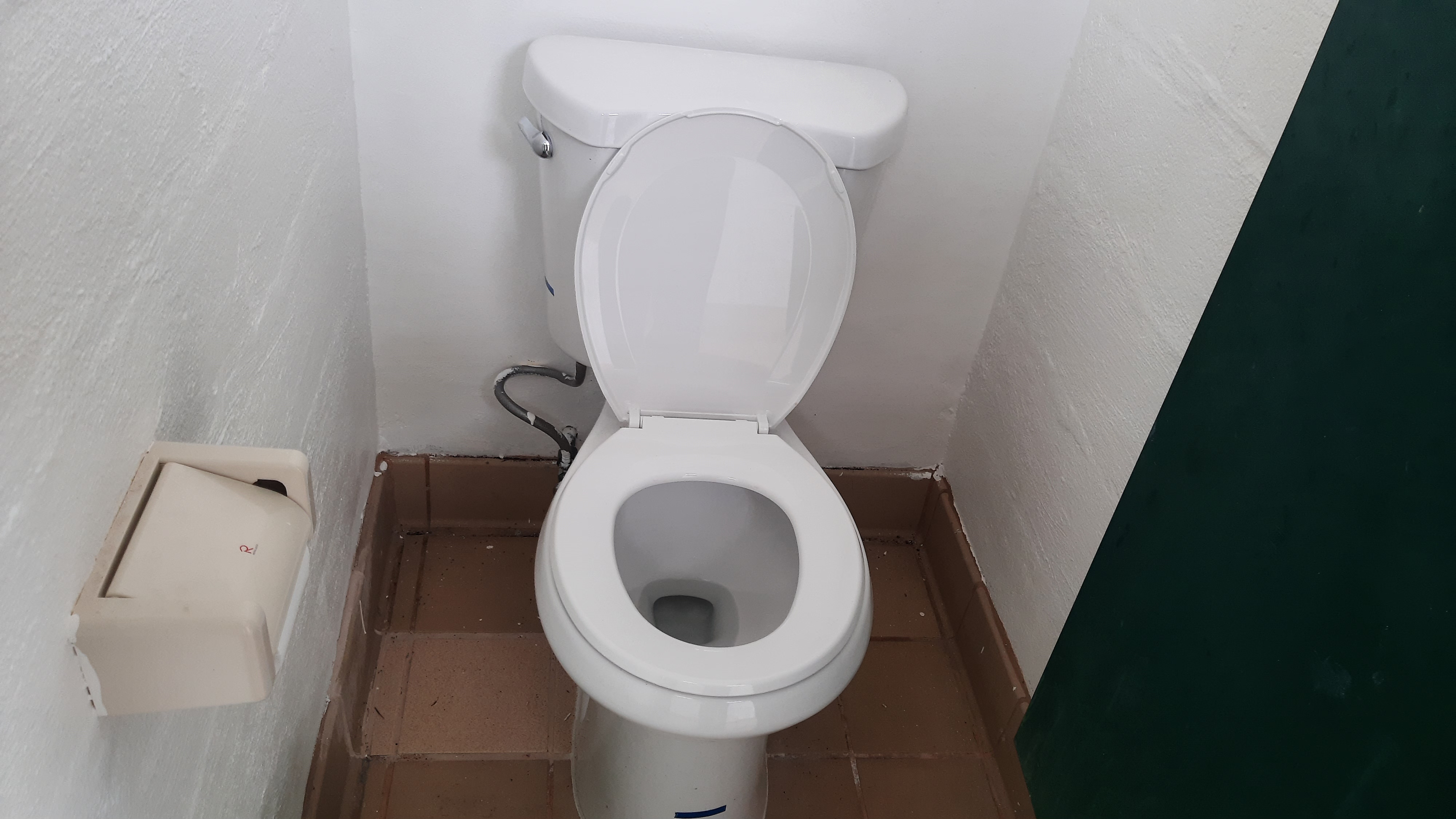 The public restroom facility at Smiling Cove Marina in Garapan is open from 7:30 a.m. to 4:30 p.m. on weekdays and from 7 a.m. to 4 p.m. on weekends and is maintained by the Division of Parks & Recreation.  The facility’s renovation was supported by the Marianas Visitors Authority.