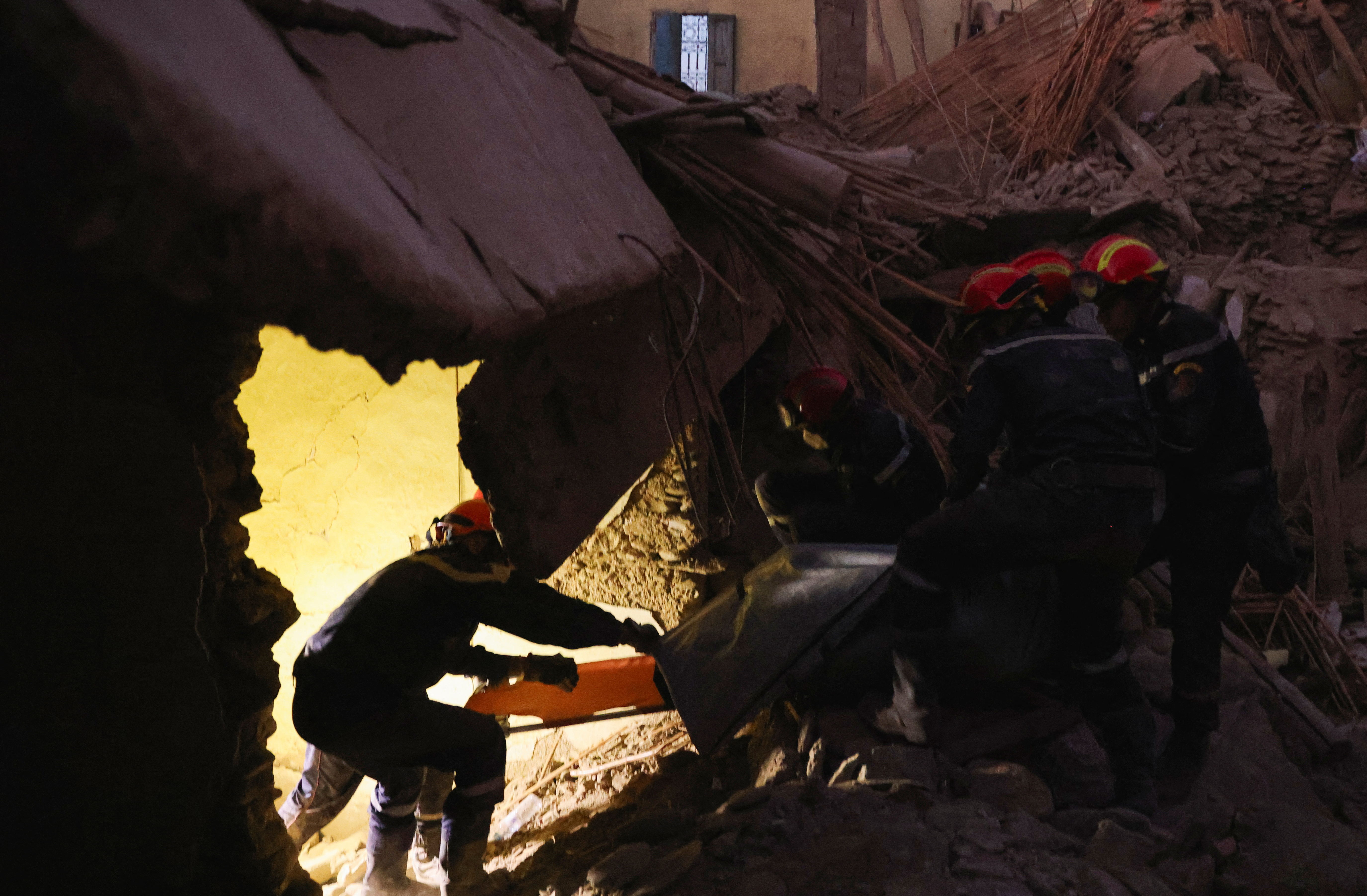 Emergency crews work, in the aftermath of a deadly earthquake, in Amizmiz, Morocco, September 10, 2023. REUTERS/Nacho Doce