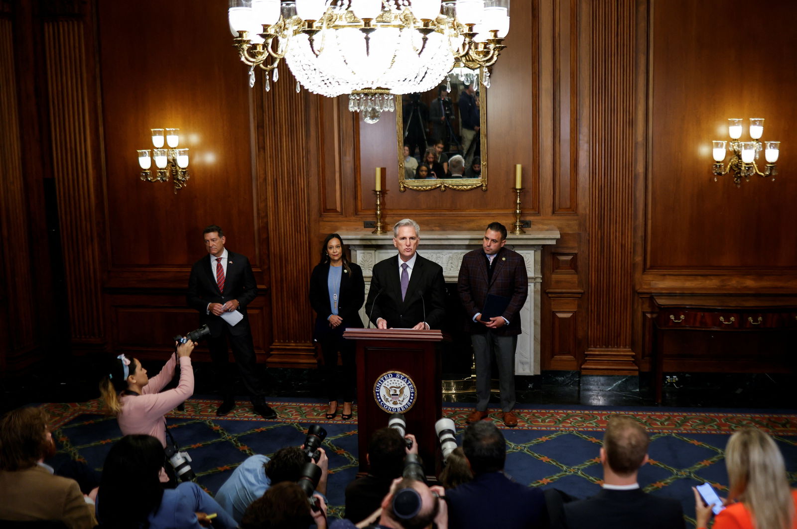 U.S. House Speaker Kevin McCarthy (R-CA) speaks with reporters about a looming shutdown of the U.S. government at the Capitol in Washington, U.S., September 29, 2023. 