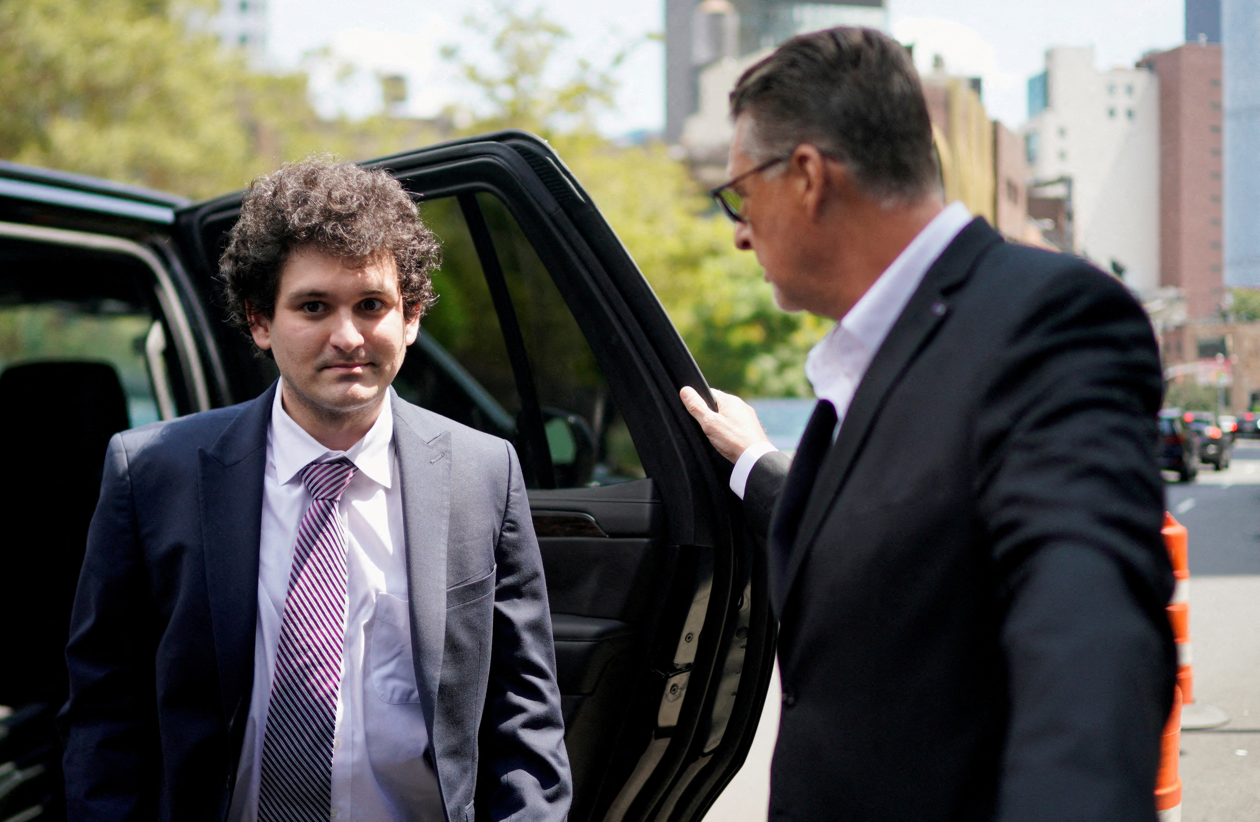 Sam Bankman-Fried, the founder of bankrupt cryptocurrency exchange FTX, arrives at court as lawyers push to persuade the judge overseeing his fraud case not to jail him ahead of trial, at a courthouse in New York, U.S., August 11, 2023. 