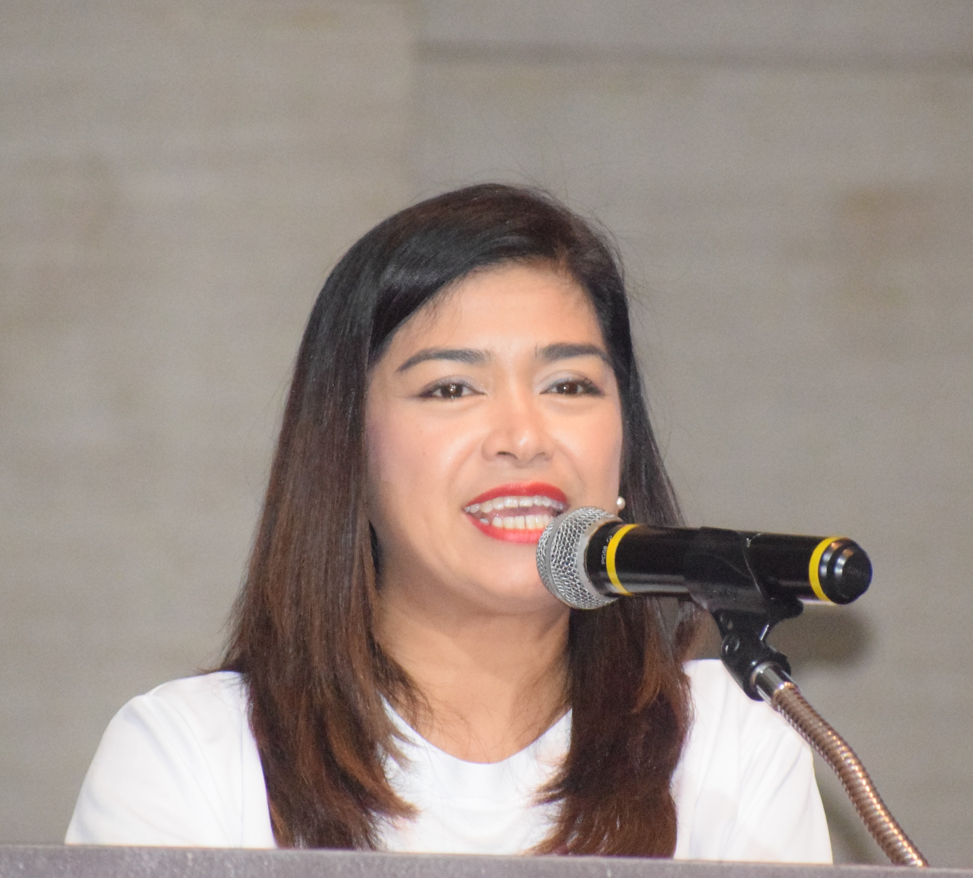 M2 Fitness President Mary Grace Bautista delivers her opening remarks.