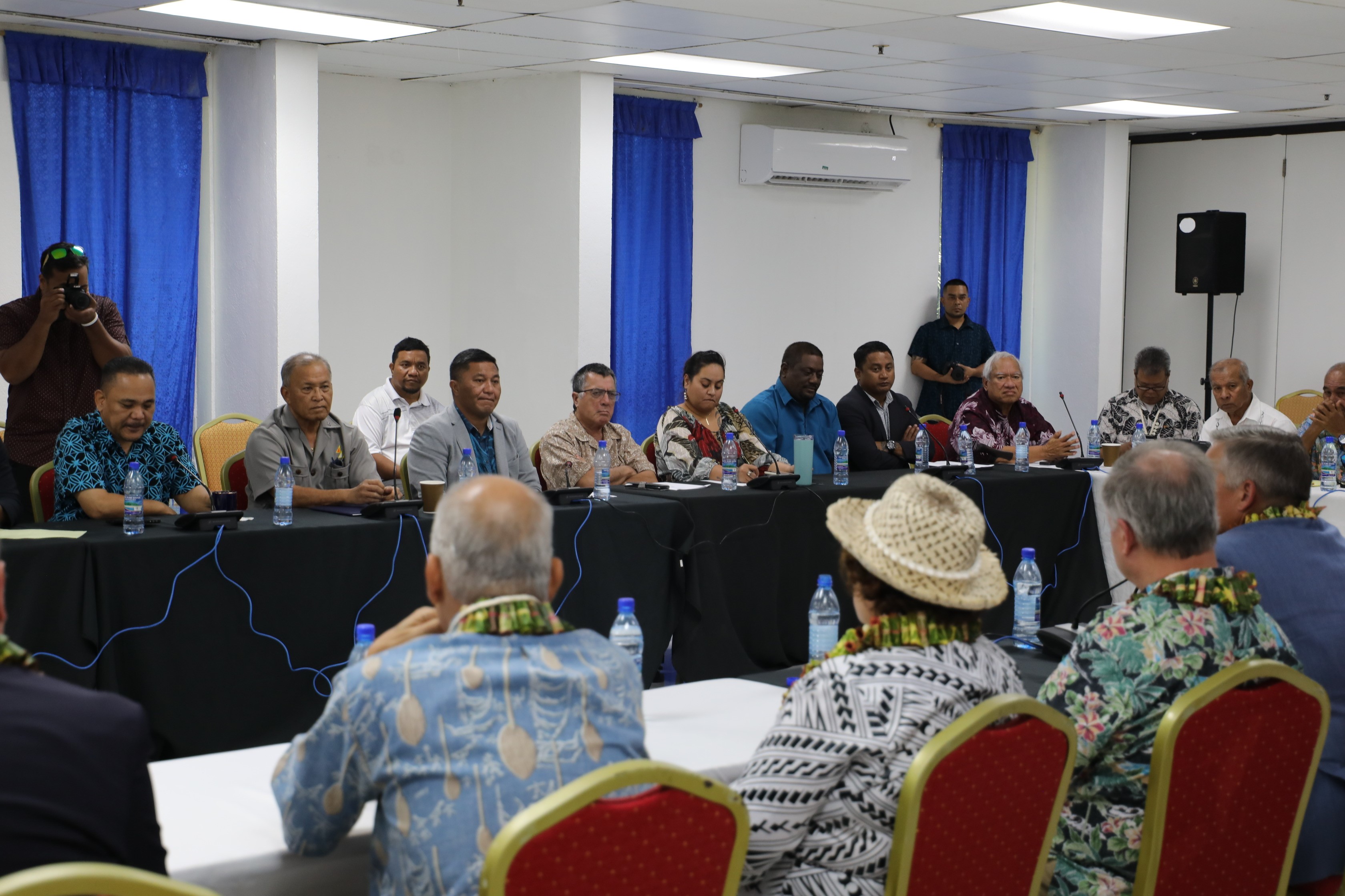 The visiting U.S. lawmakers meet with Marshall Islands officials.