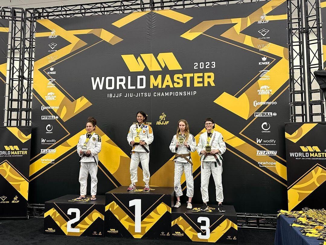 Marilyn Cruz topped the Master 1 division, brown belt, light-feather weight class of the World Master IBJJF Jiu-Jitsu Championship on Friday in Last Vegas, Nevada.