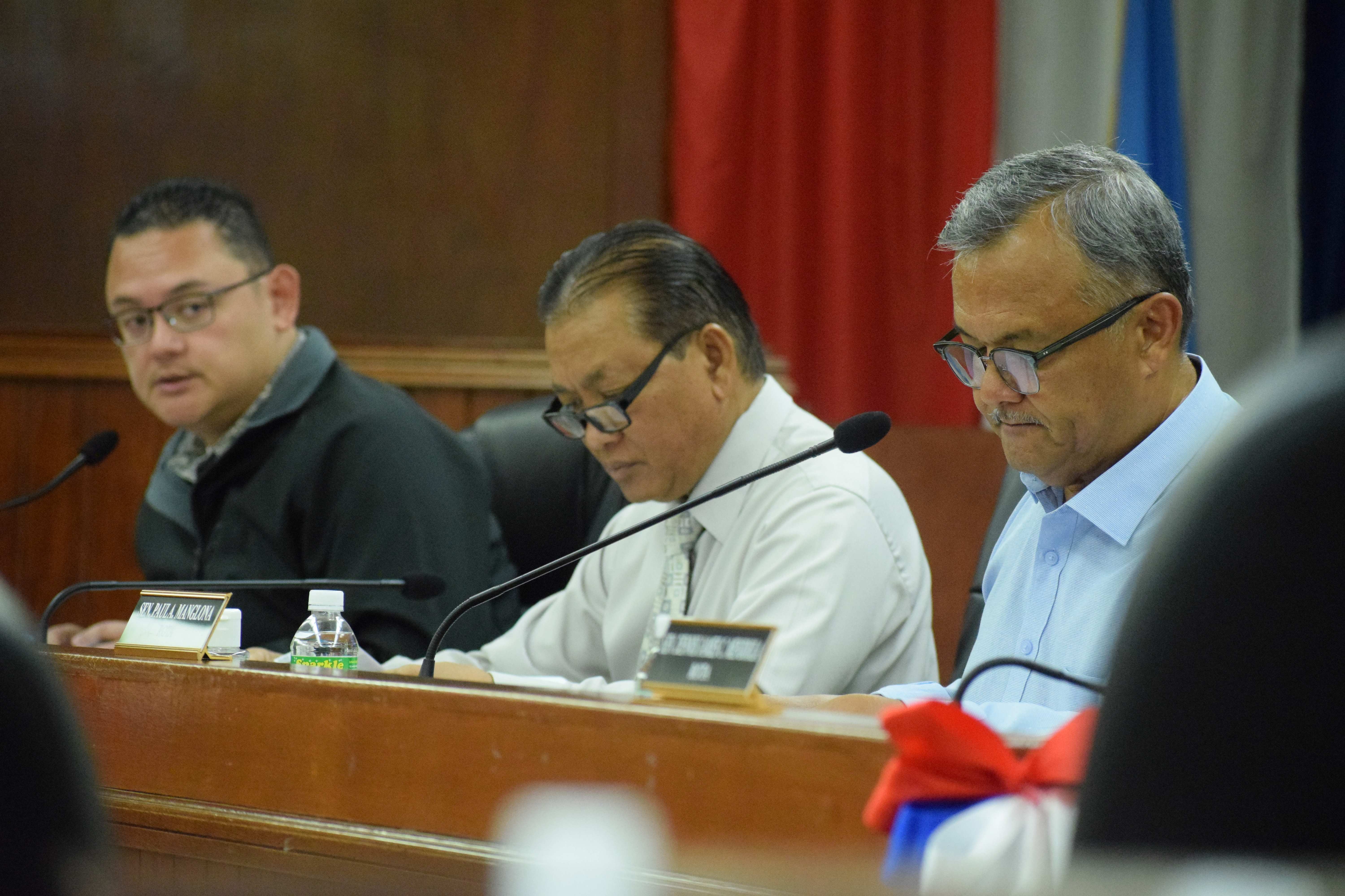 Senate Committee on Fiscal Affairs Chairman Donald Manglona speaks during a Senate session on Thursday. Also in photo are Sens. Frank Q. Cruz and Paul A. Manglona.