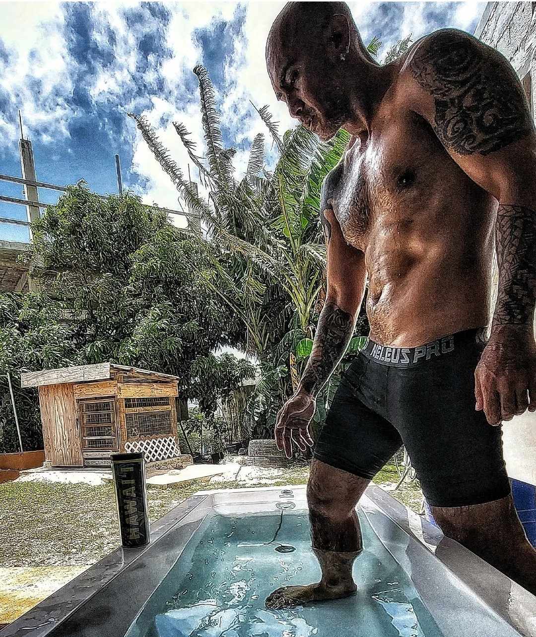 At least once or twice a week, Jerry Diaz gets into a bathtub after strength and conditioning training.