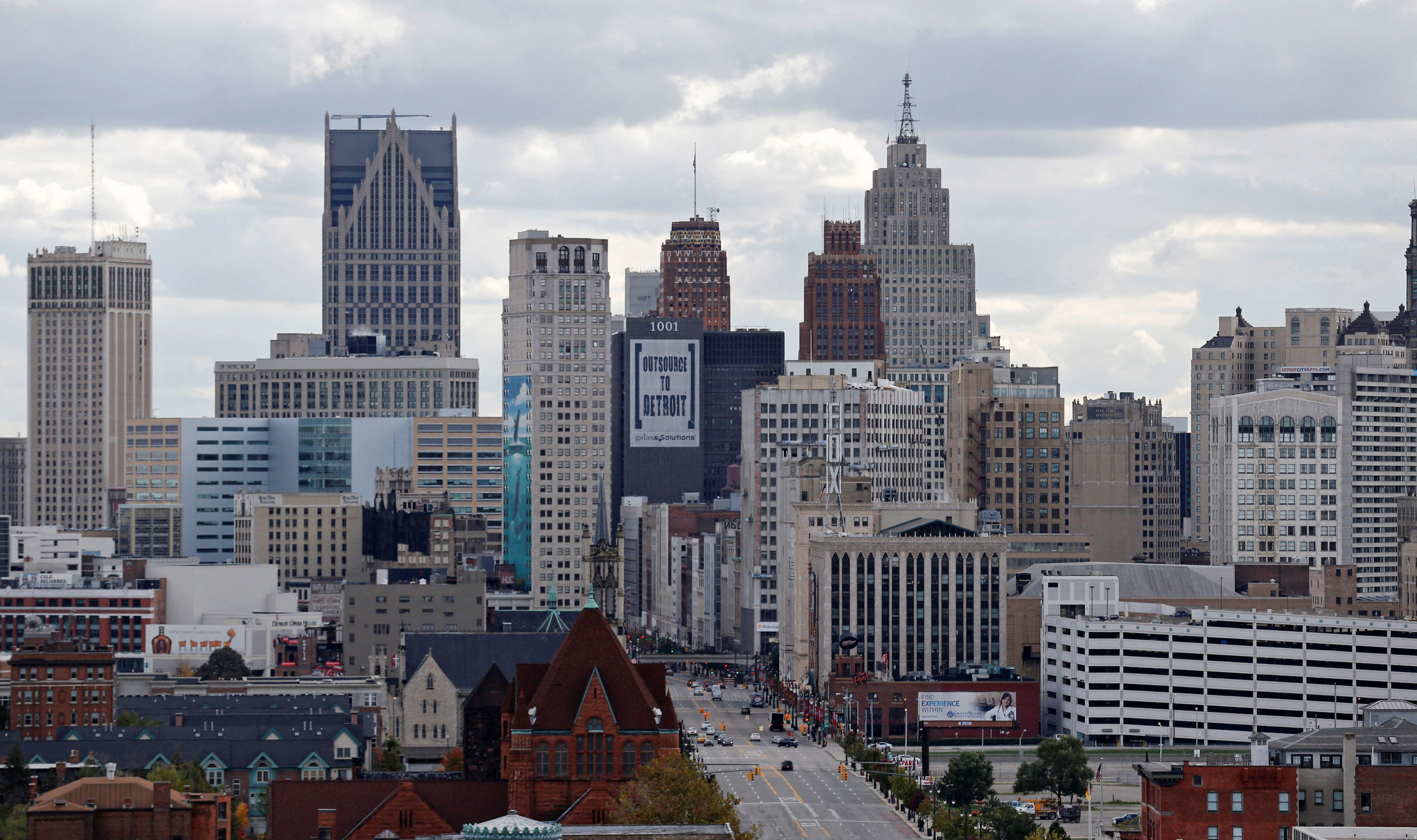 The skyline of Detroit is seen looking south from the midtown area in Detroit, Michigan October 23, 2013. 