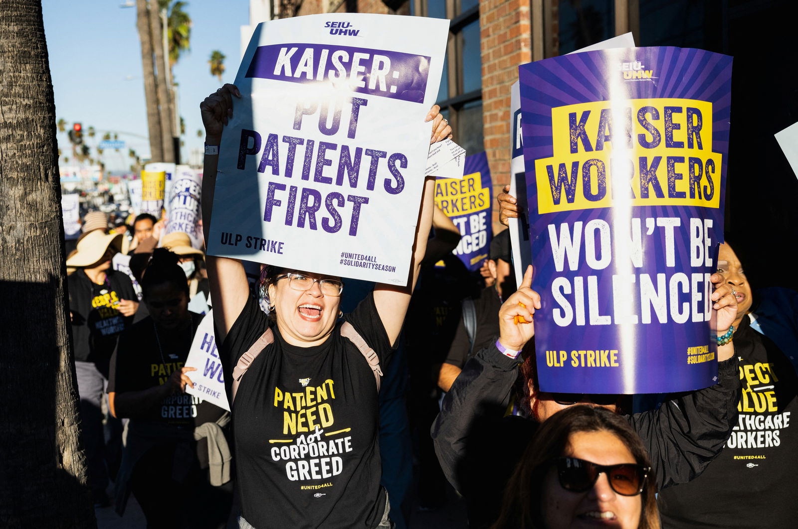 Healthcare workers strike in front of Kaiser Permanente Los Angeles Medical Center, as more than 75,000 Kaiser Permanente healthcare workers go on strike from October 4 to 7 across the United States, in Los Angeles, California, U.S. October 4, 2023. 