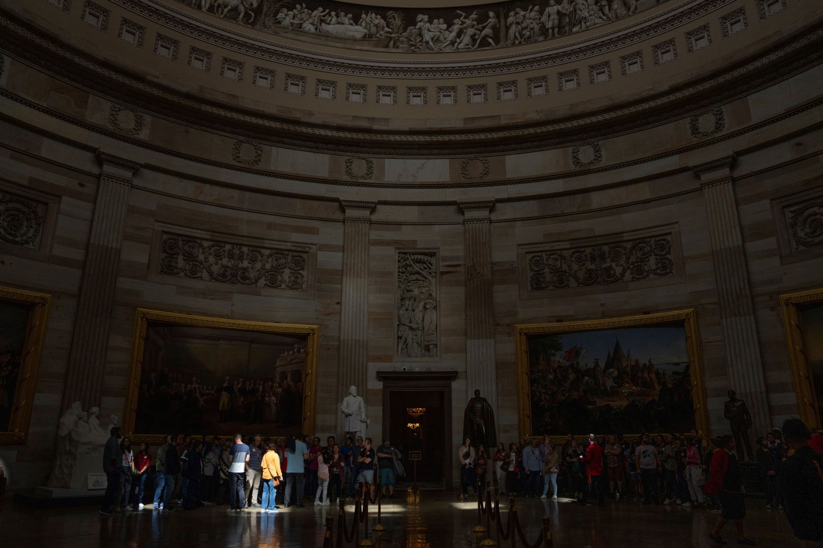 Tourists roam the Rotunda as House members vote on a stopgap funding bill as the deadline to avert a partial government shutdown approaches on Capitol Hill in Washington, U.S., September 30, 2023. REUTERS/Ken Cedeno