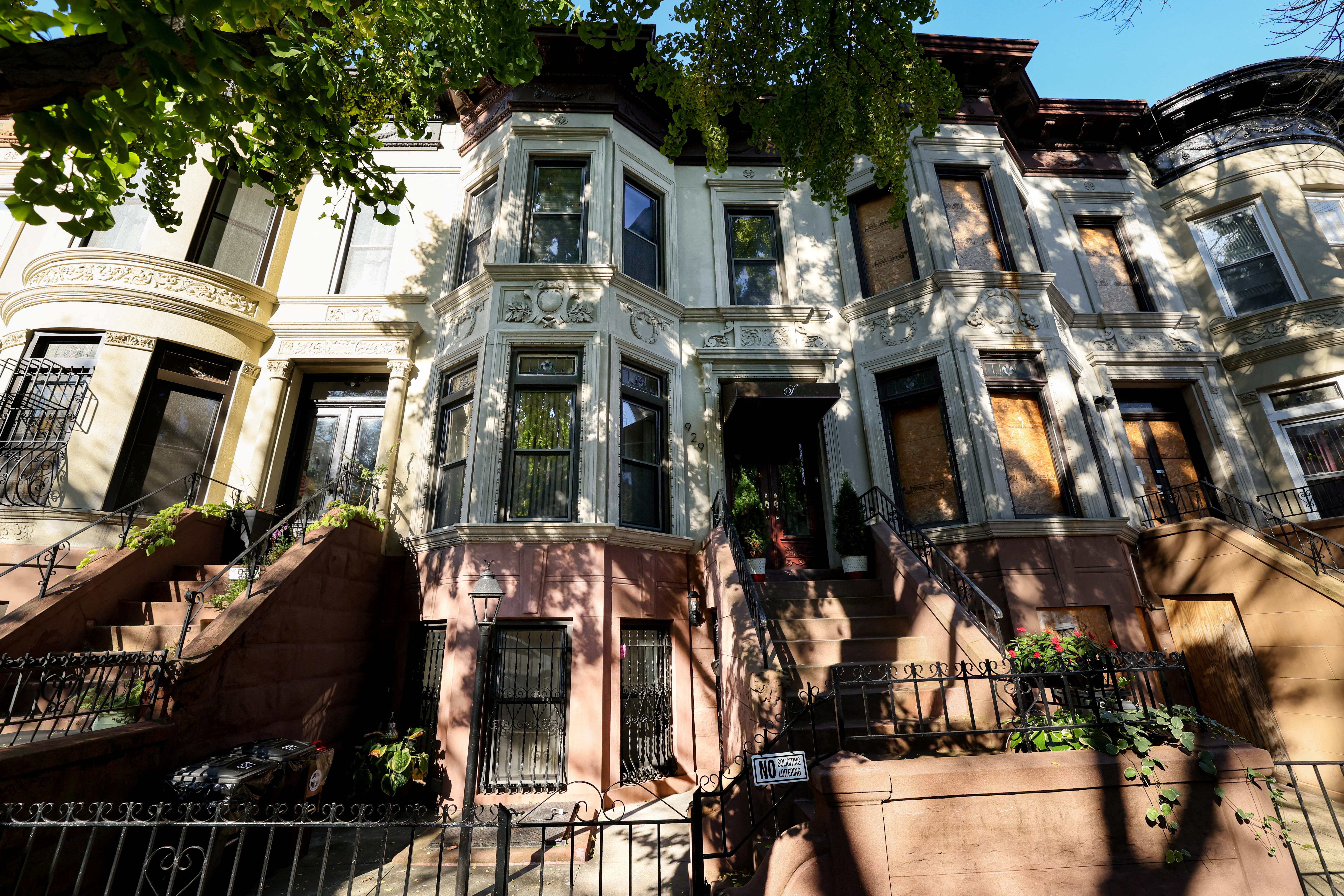 A view of a house connected to New York City Mayor Eric Adams' chief election campaign fundraiser Brianna Suggs, which was raided by FBI agents, in the Brooklyn borough of New York City, U.S., November 2, 2023. 