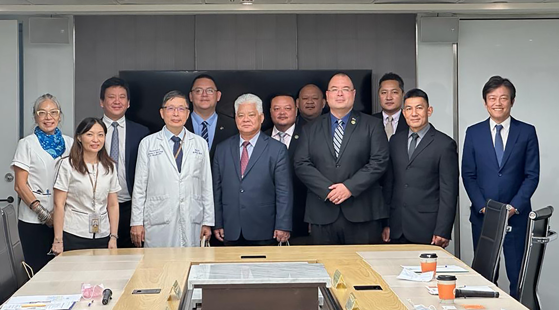 Gov.  Arnold I. Palacios and CNMI lawmakers pose for a photo with Taiwan Adventist Hospital officials. They discussed ways to continue to strengthen the partnership between the Commonwealth Healthcare Corporation and the hospital. Also in photo are House Speaker Edmund Villagomez, Senate Vice President Donald Manglona, Rep. John Paul Sablan,  Rep. Angelo Camacho, and Marianas Visitors Authority Managing Director Chris Concepcion.
