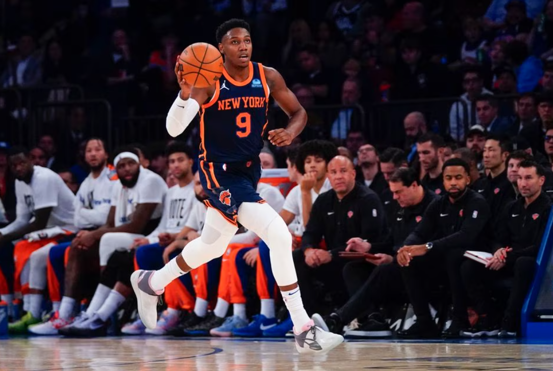 New York Knicks shooting guard RJ Barrett (9) dribbles the ball up the court against the Los Angeles Clippers during the first half at Madison Square Garden in New York, Nov. 6, 2023.