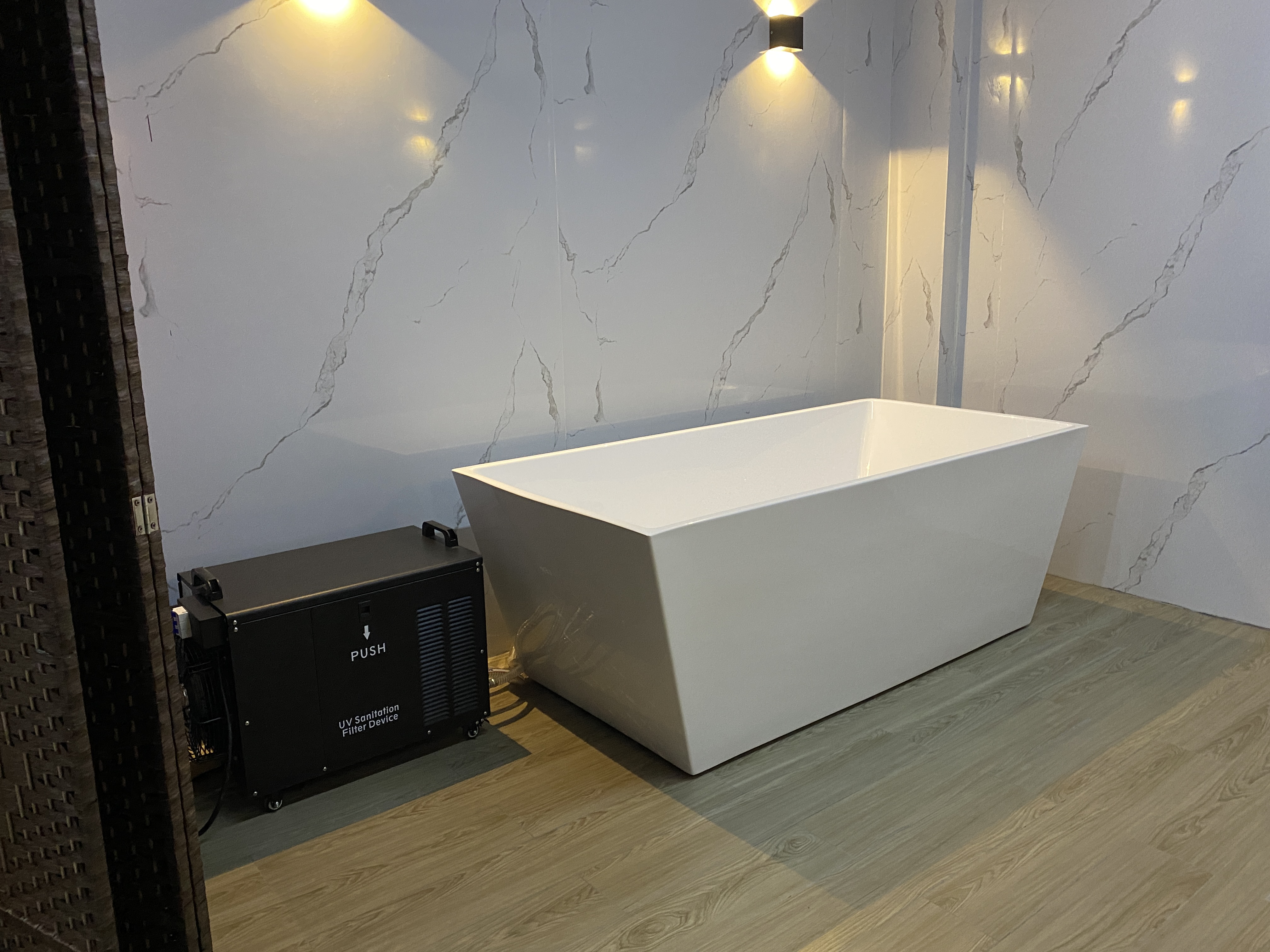 This cold plunge tub is a feature of the recovery spa at Latte Built. For December its use is open to all general members, but Latte Built owner Derek Cutting said a price change is coming in 2024.