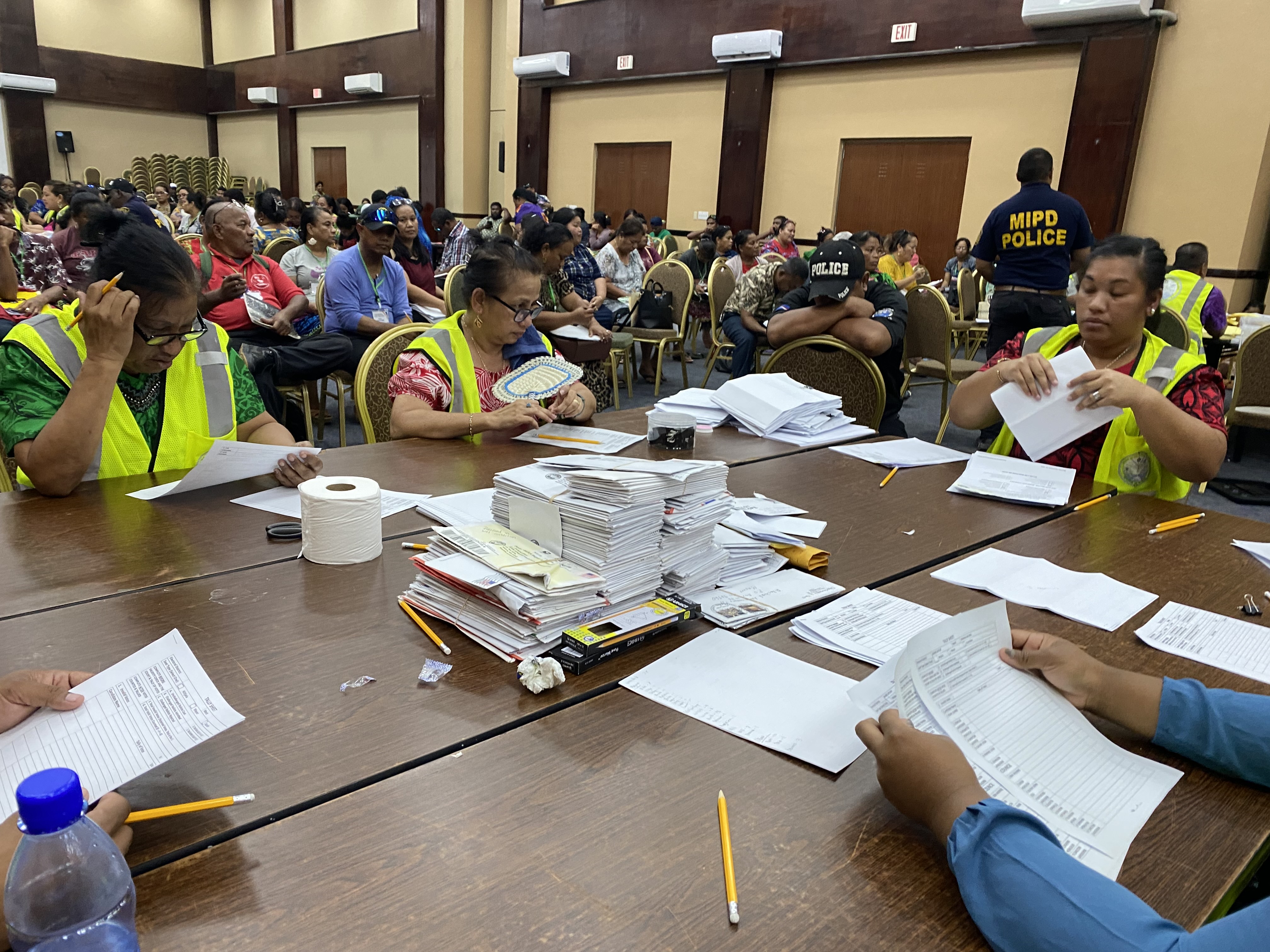 Marshall Islands election workers tabulated about 1,400 postal absentee ballots from December 4-6 at the government's International Conference Center.