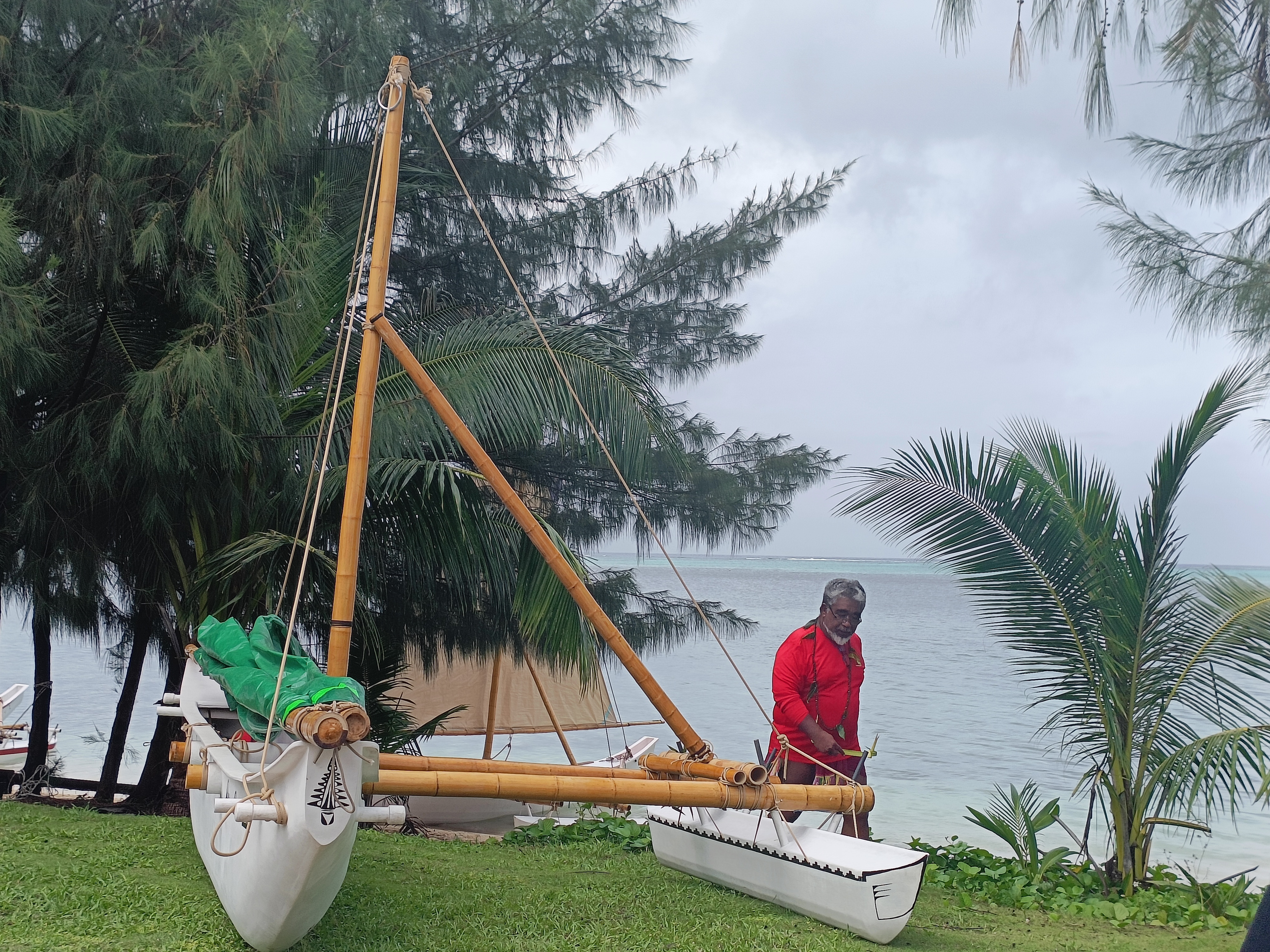 Master Navigator Mario Benito blesses Den Yo Povi prior to its launch.