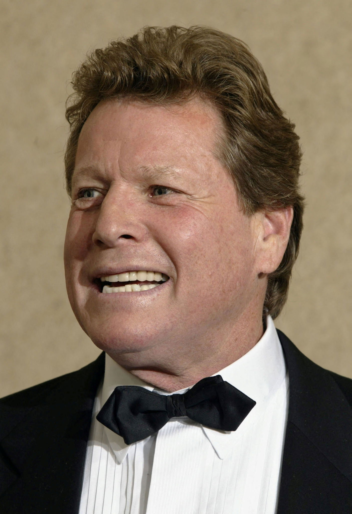 Ryan O'Neal backstage during the 74th annual Academy Awards in Hollywood, March 24, 2002. O'Neal and Ali McGraw who starred in the movie "Love Story" together presented the Jean Hersholt Humanitarian Award to Arthur Hiller, who directed them in the movie. 