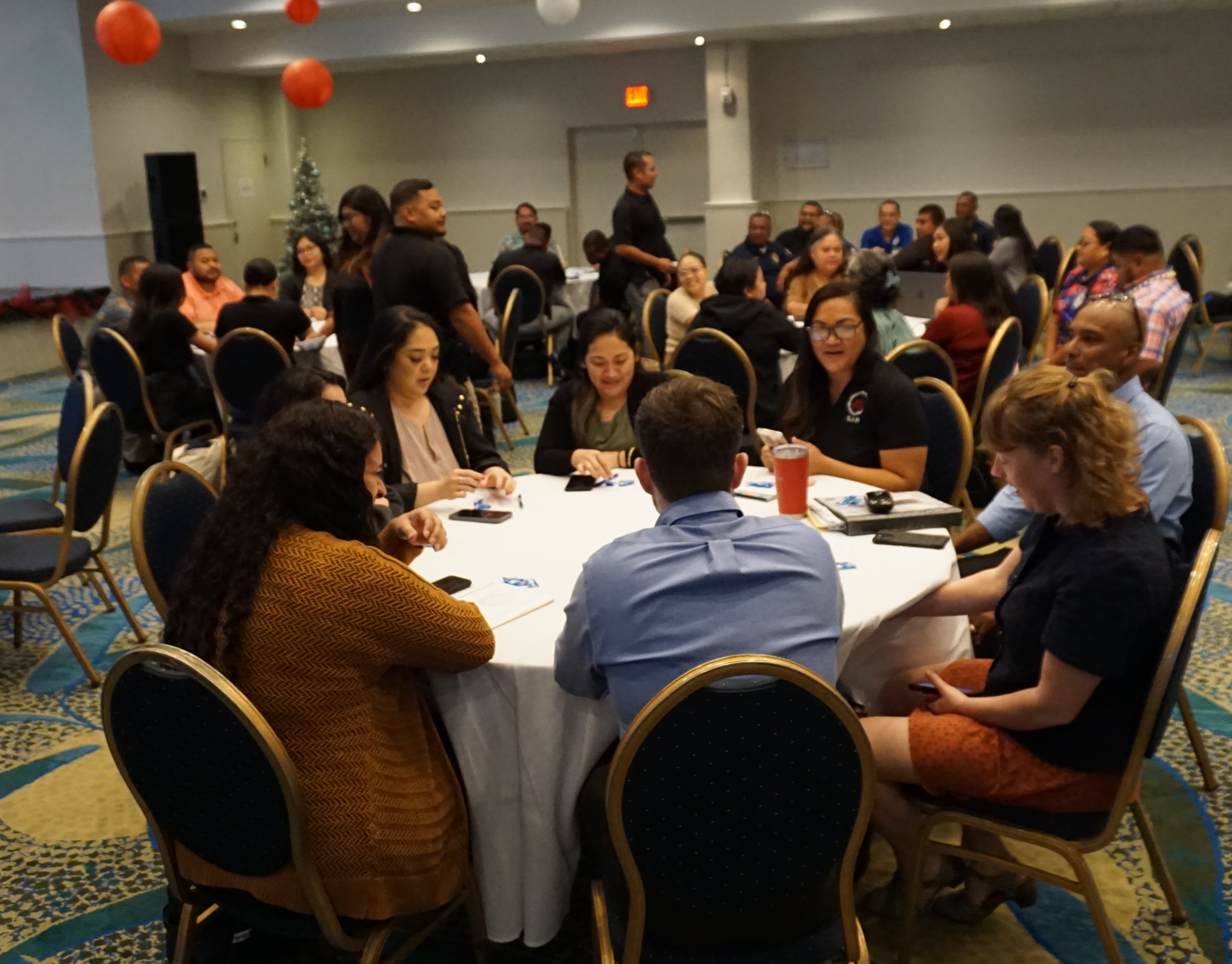 Drug Court Summit participants take part in an “ice breaker” activity.