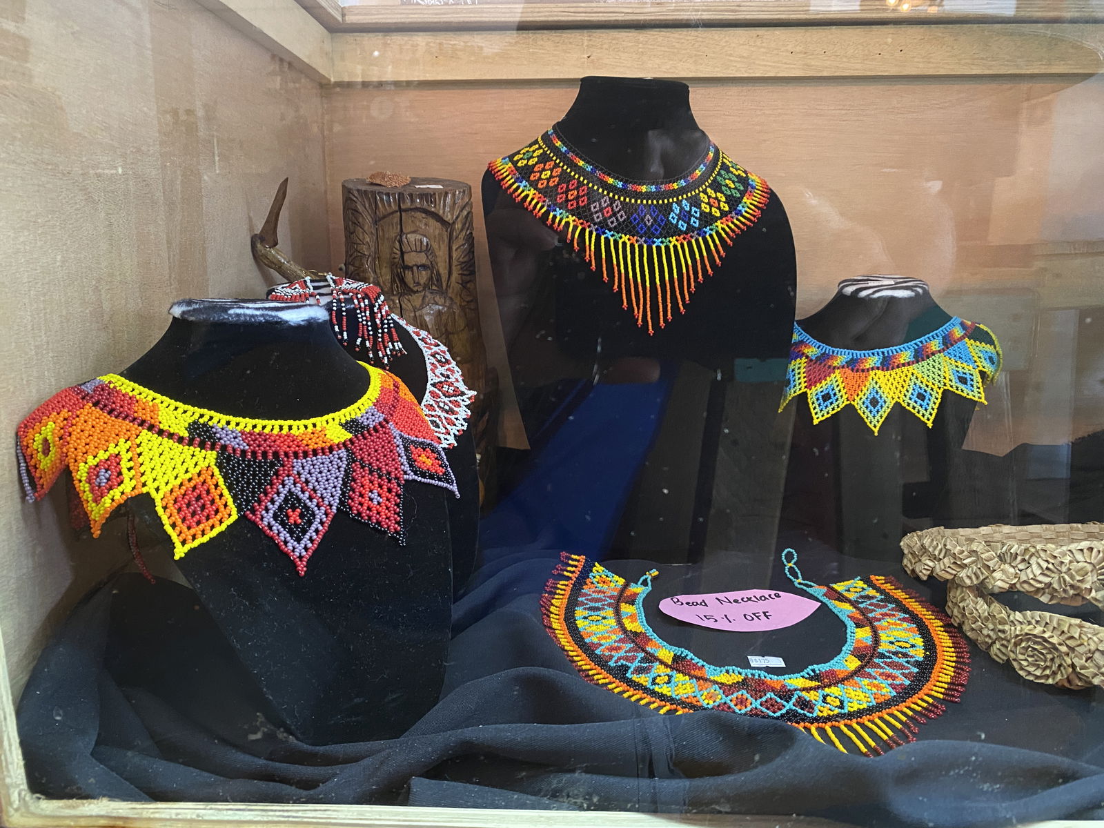 These stunning ligututur were made by Tahine Productions 