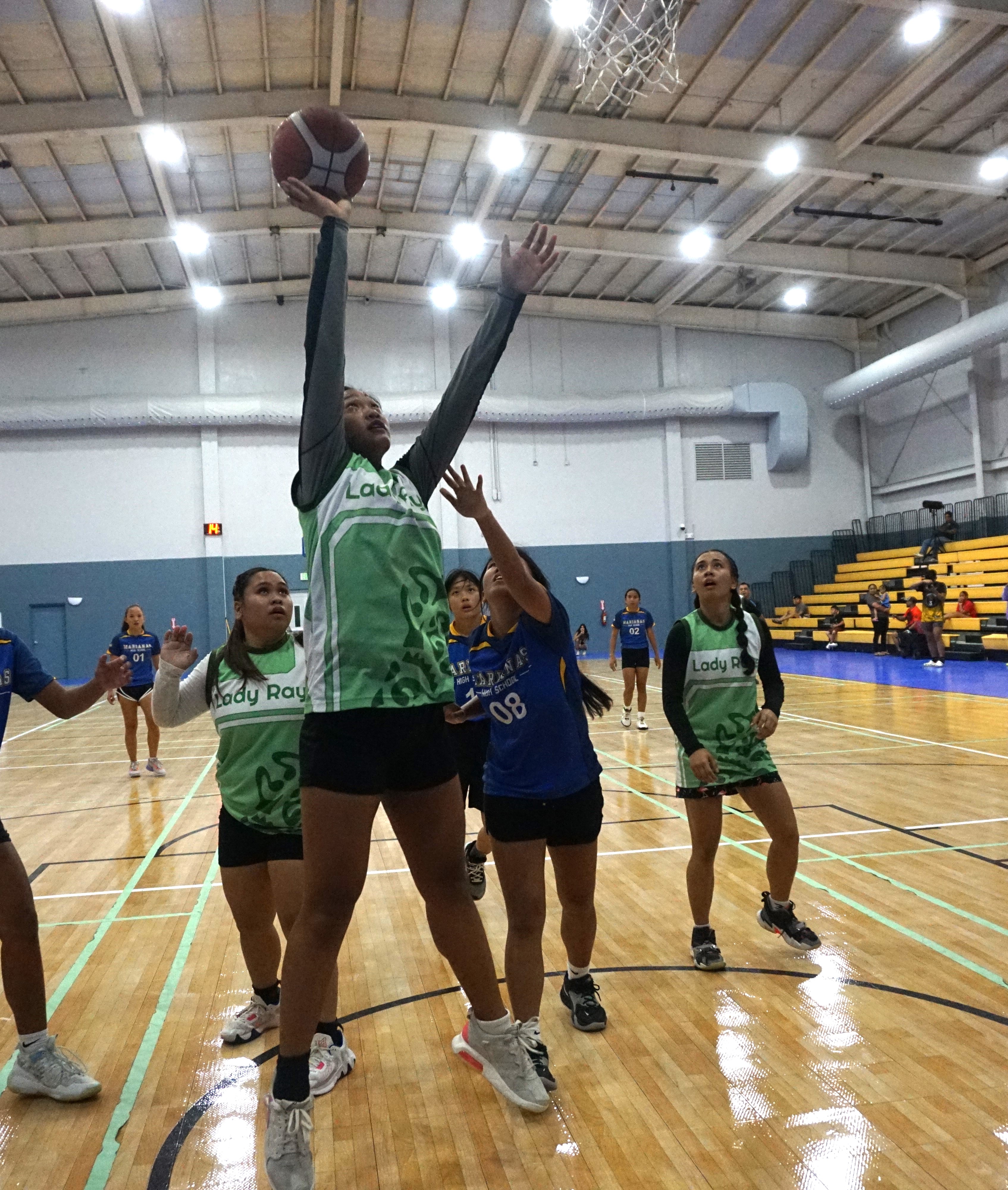 SSHS' Angel Calage goes up for the uncontested finish.