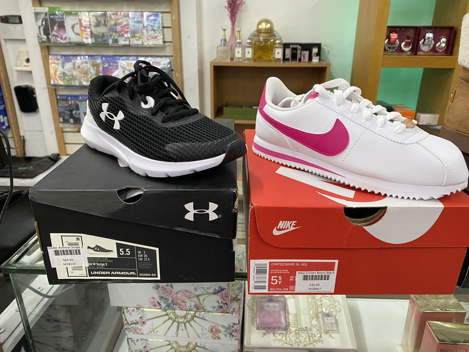 Women's shoes at Hot Deals.