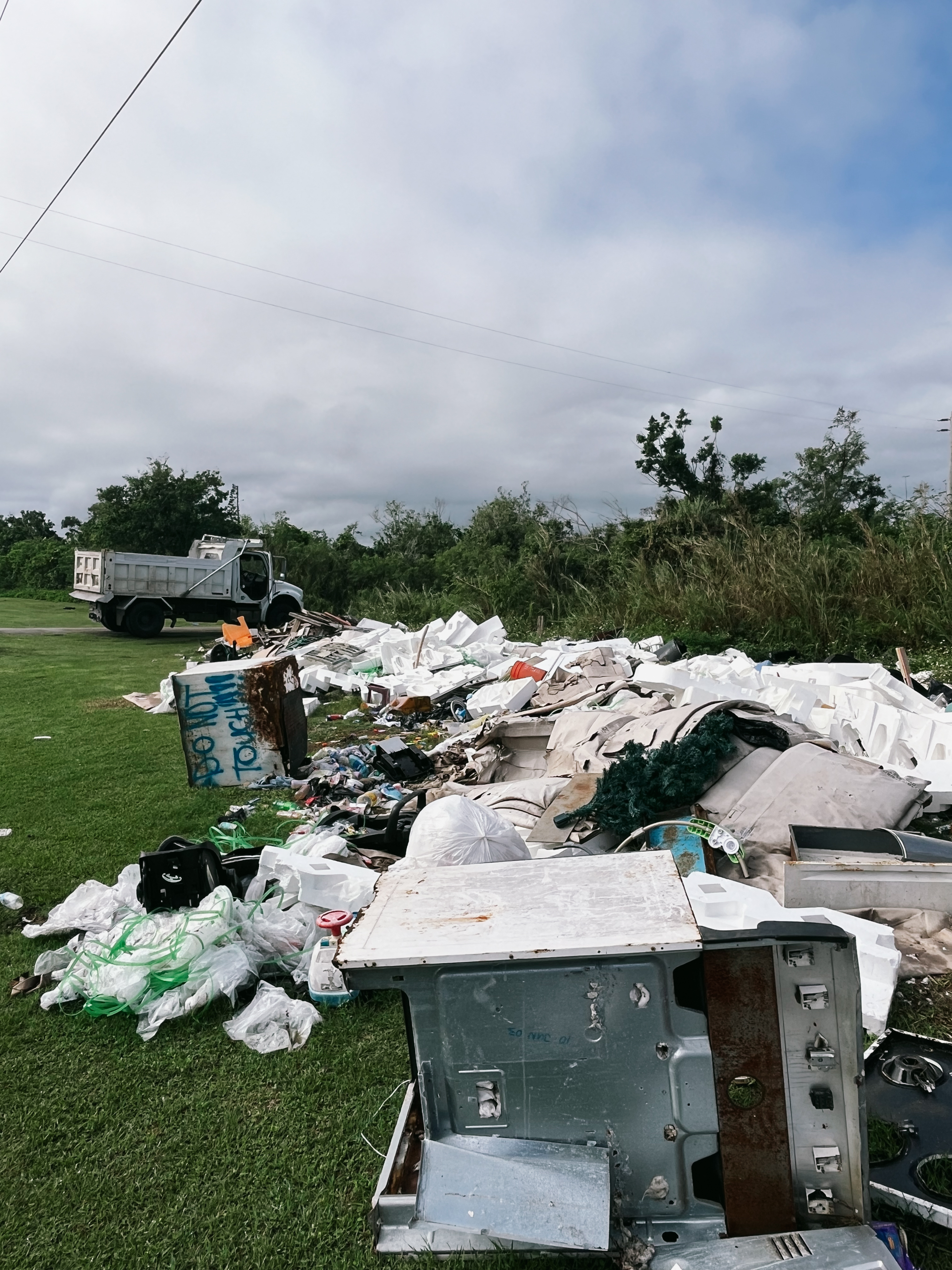 Over the holiday weekend, Guam’s Park Police cited a woman for littering along the entrance of Two Lover’s Point in Dededo.