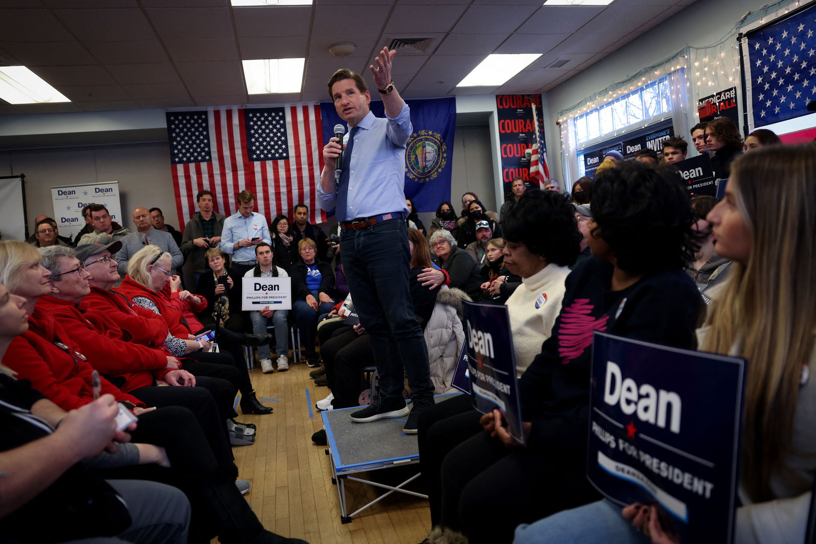 Democratic presidential candidate U.S. Representative Dean Phillips (D-MN) speaks at a campaign event ahead of the New Hampshire presidential primary election in Nashua, New Hampshire, U.S., January 20, 2024. 