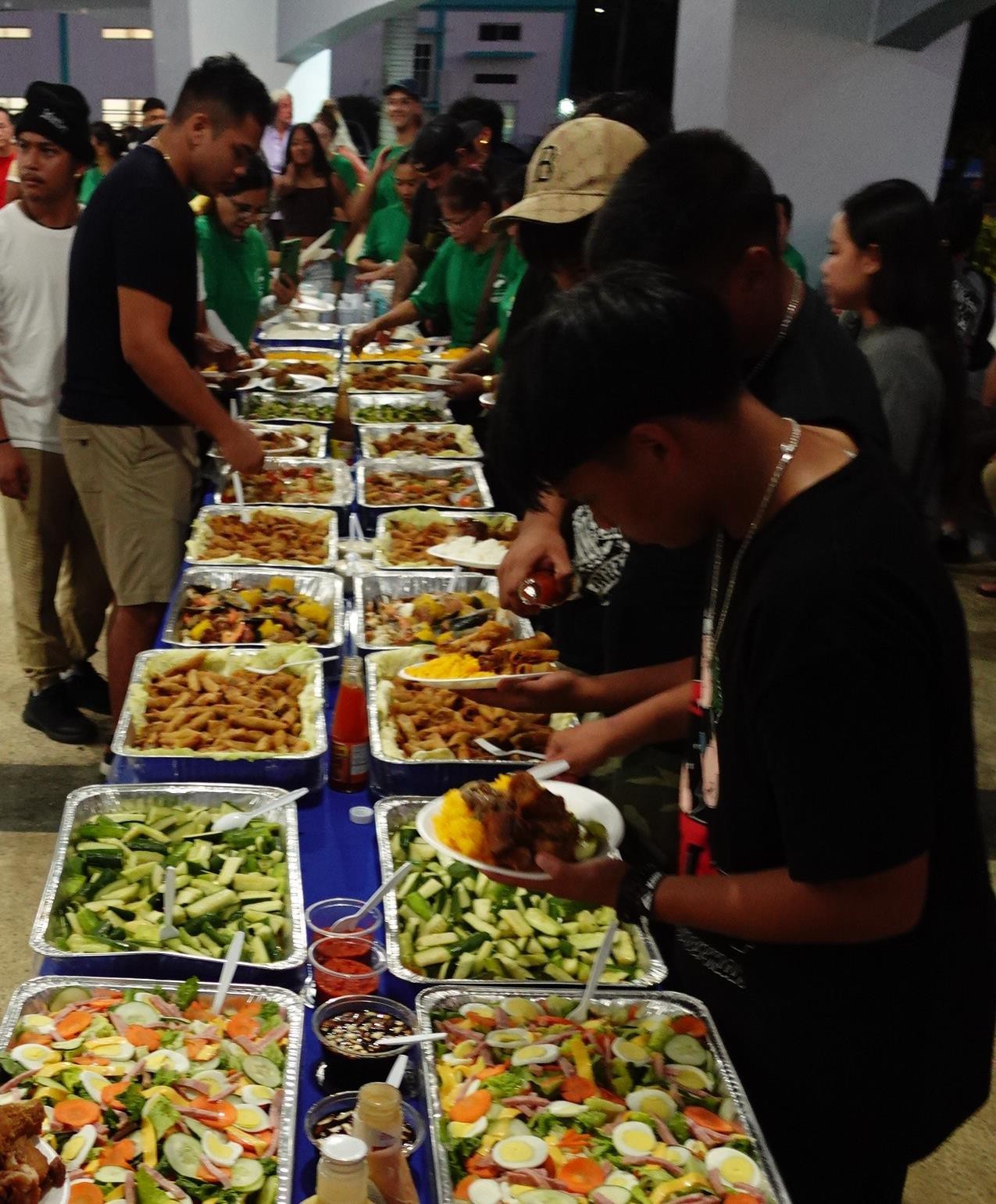 An island feast is served at the awards banquet of Rota Marathon 2024 on Jan. 13, 2024.